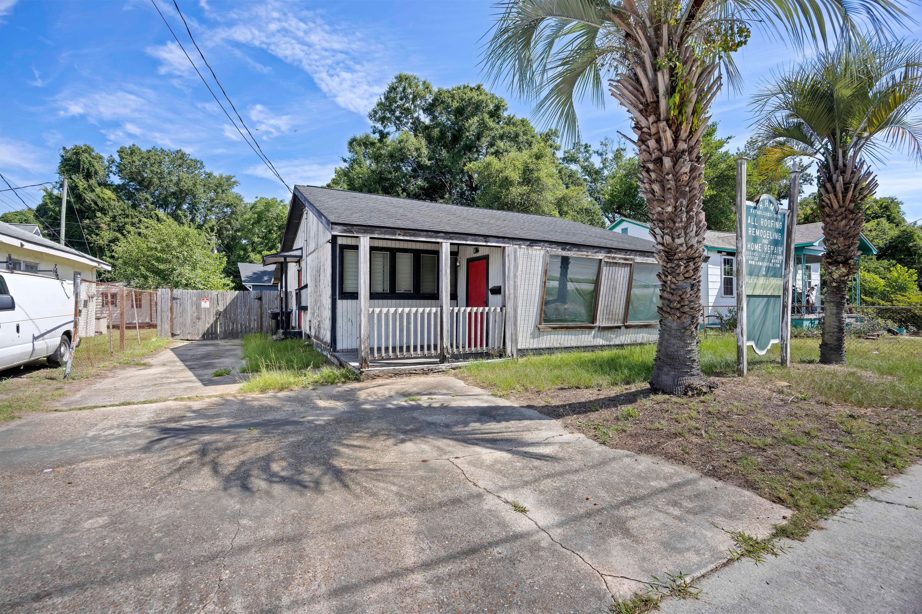 2034 Morningside Drive — photo