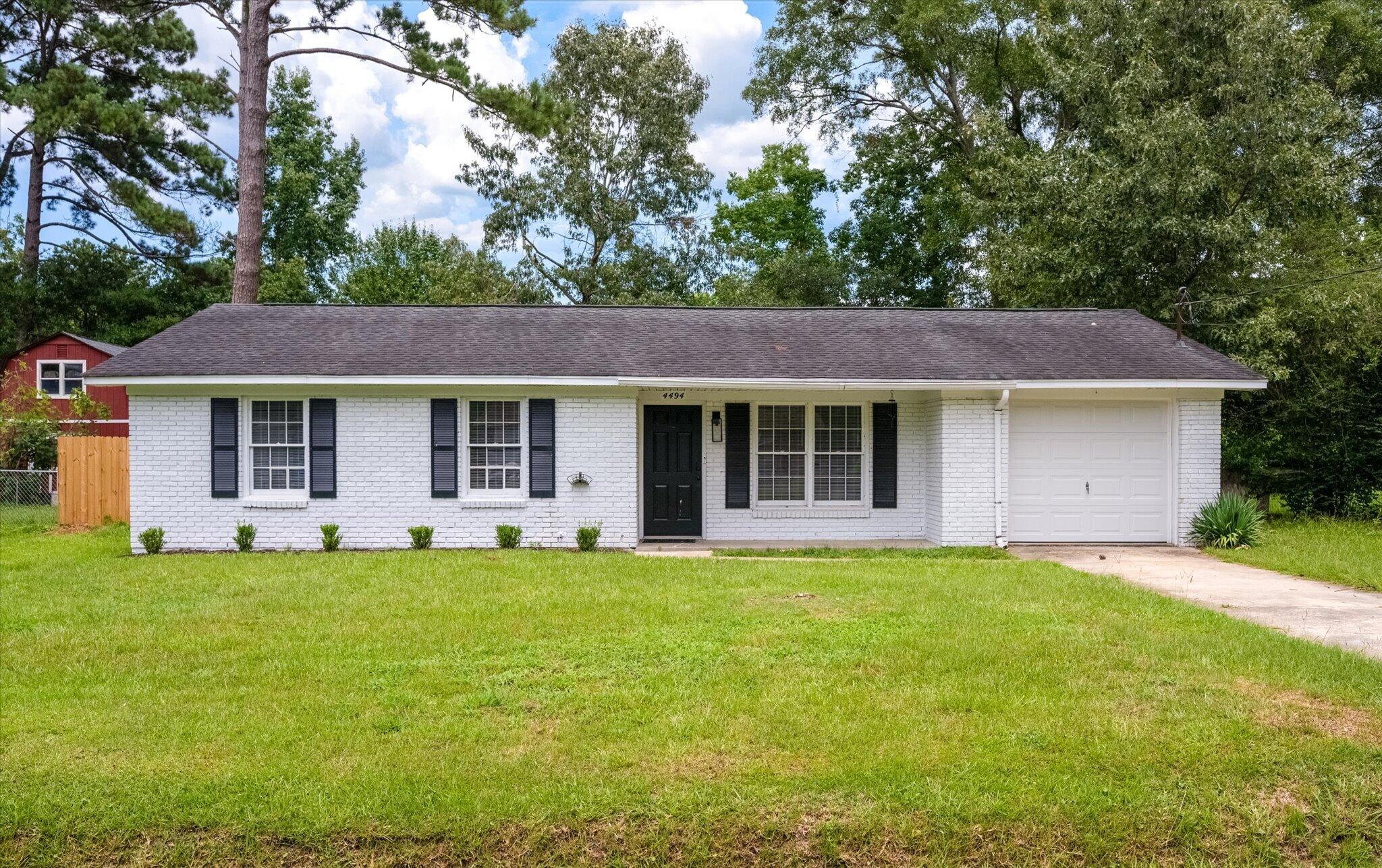 4494 Hardwood Street — photo