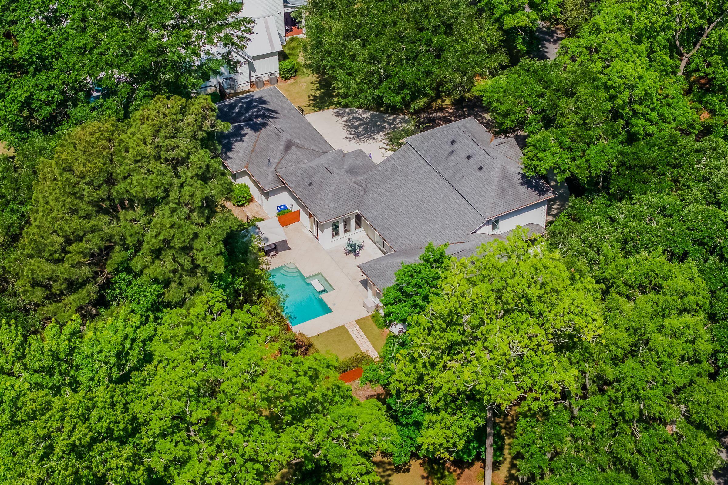 371 Live Palmetto Bluff — photo