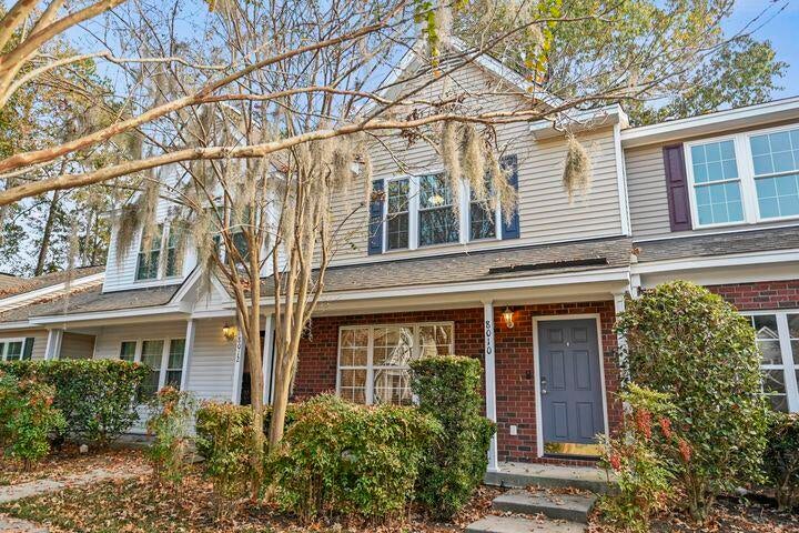 8010 Shadow Oak Drive — photo