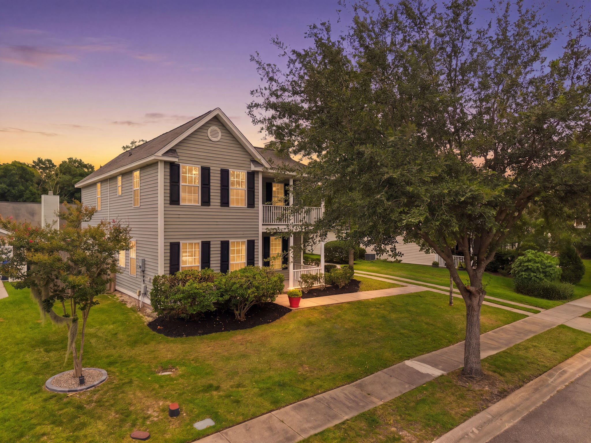 135 Full Moon Court — photo