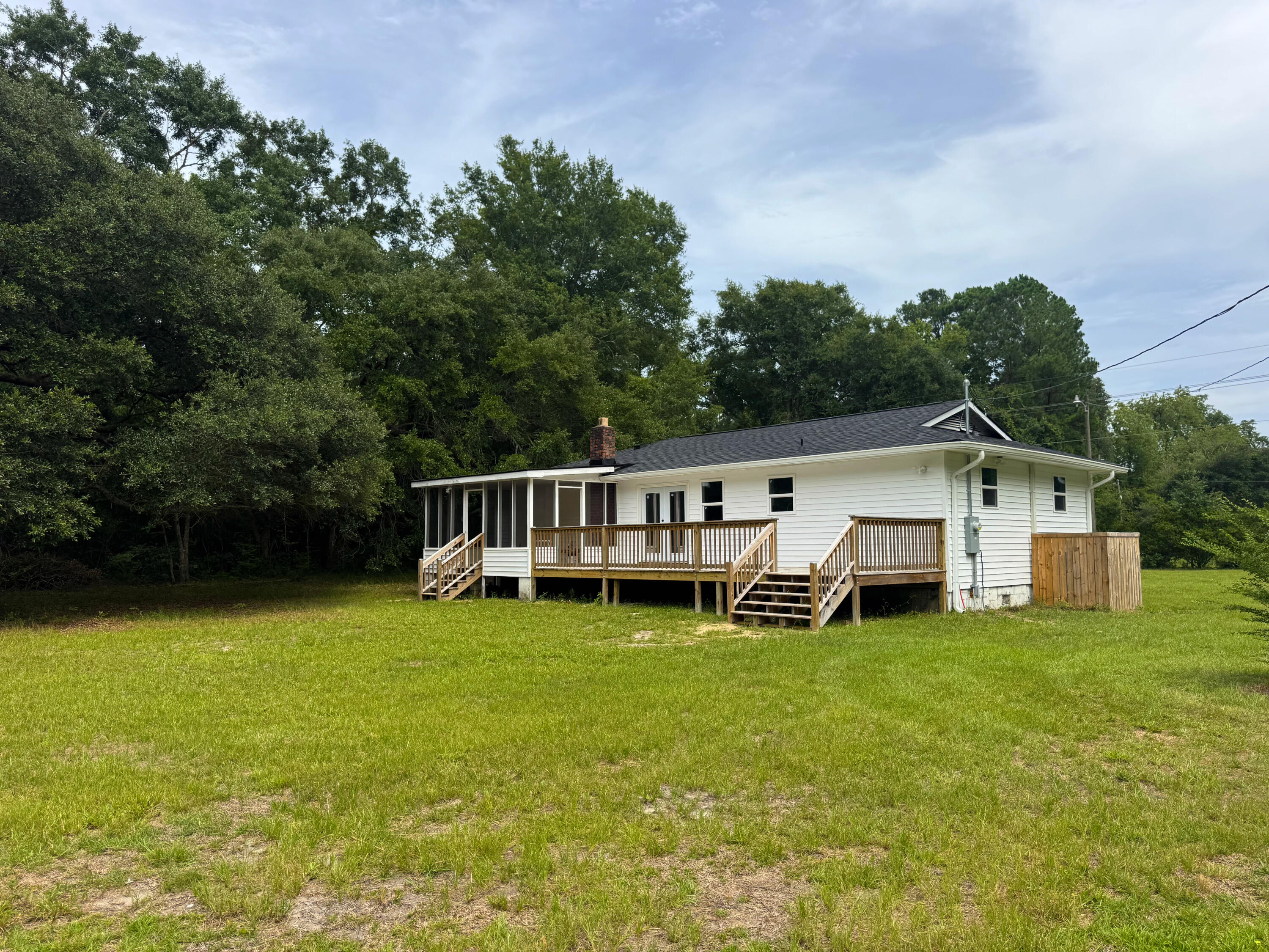 1124 Sallie Manigault Lane — photo
