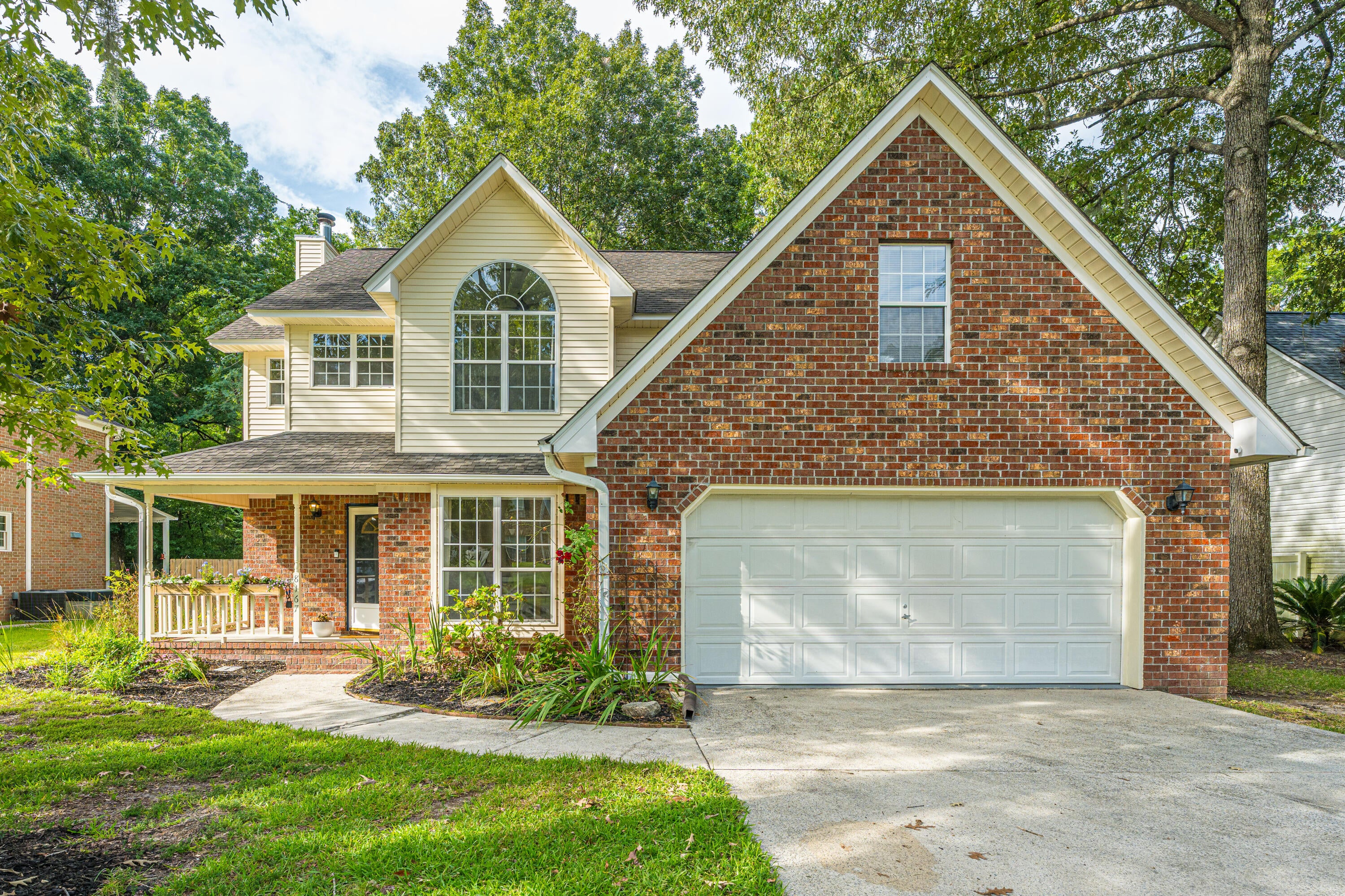 8167 Sherbrooke Lane — photo