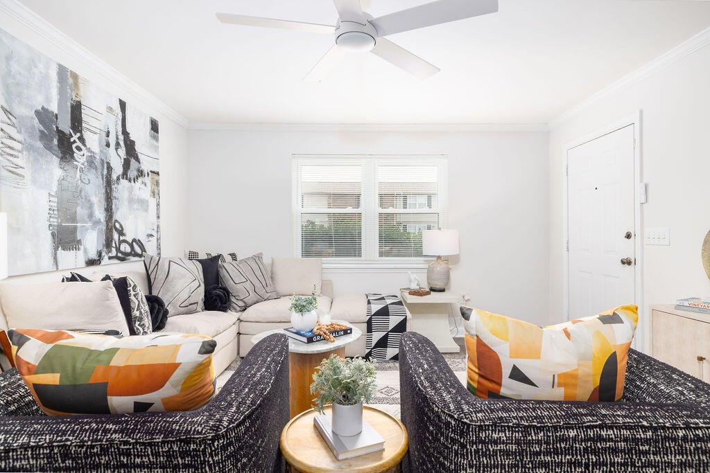 415 Parkdale Drive Apt 2F — photo