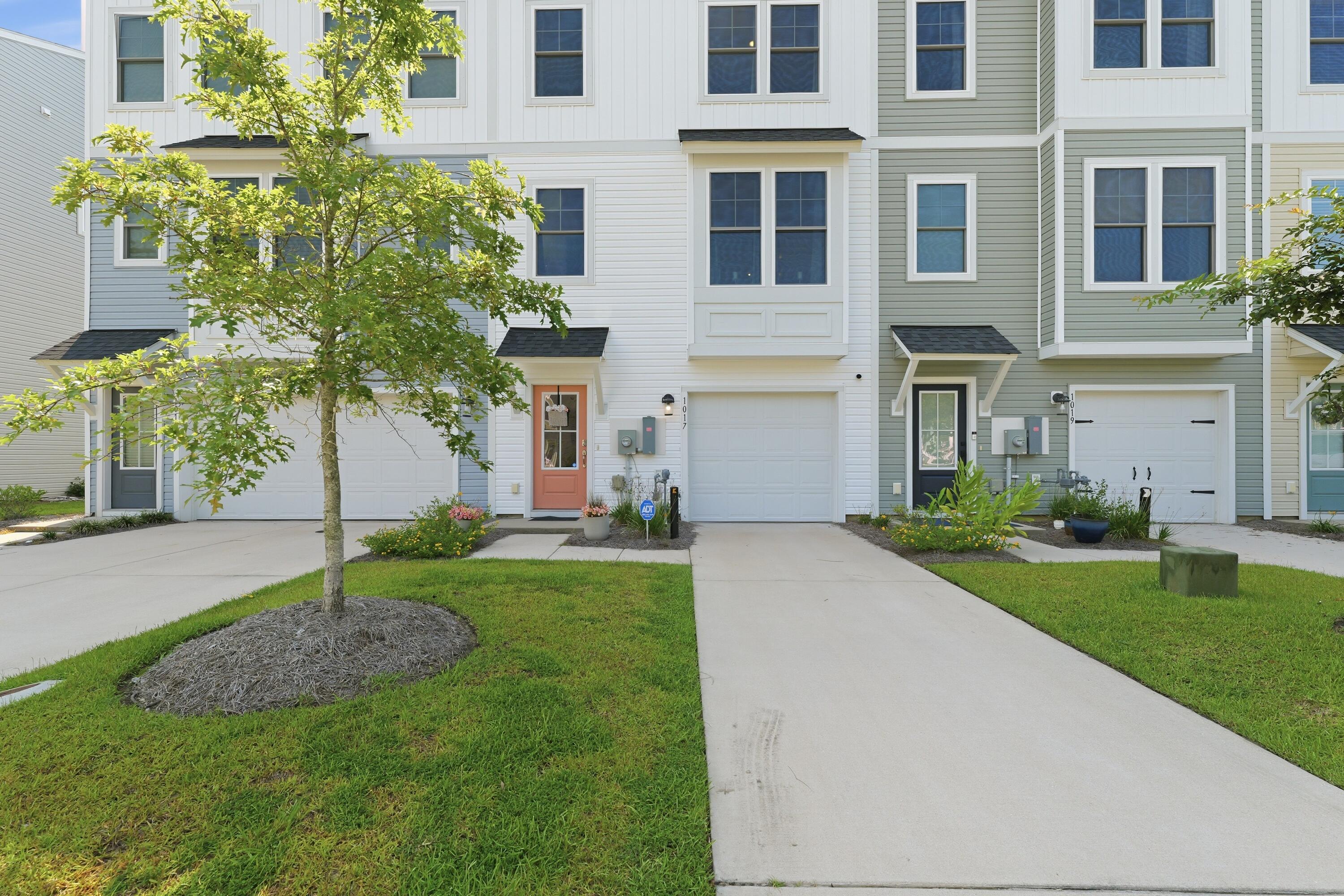 1017 Pettiford Place — photo