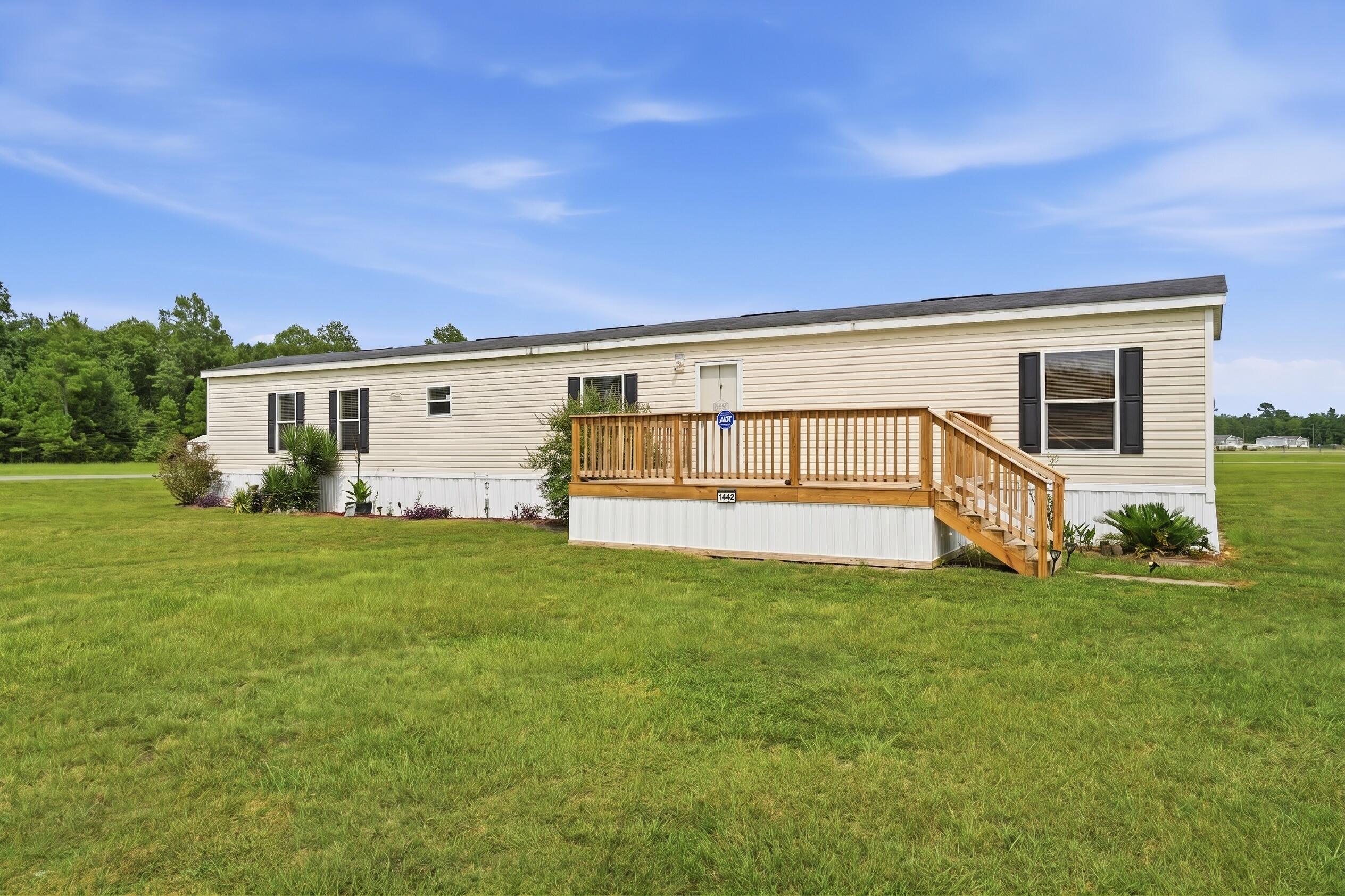 1442 Poplar Hill Drive — photo