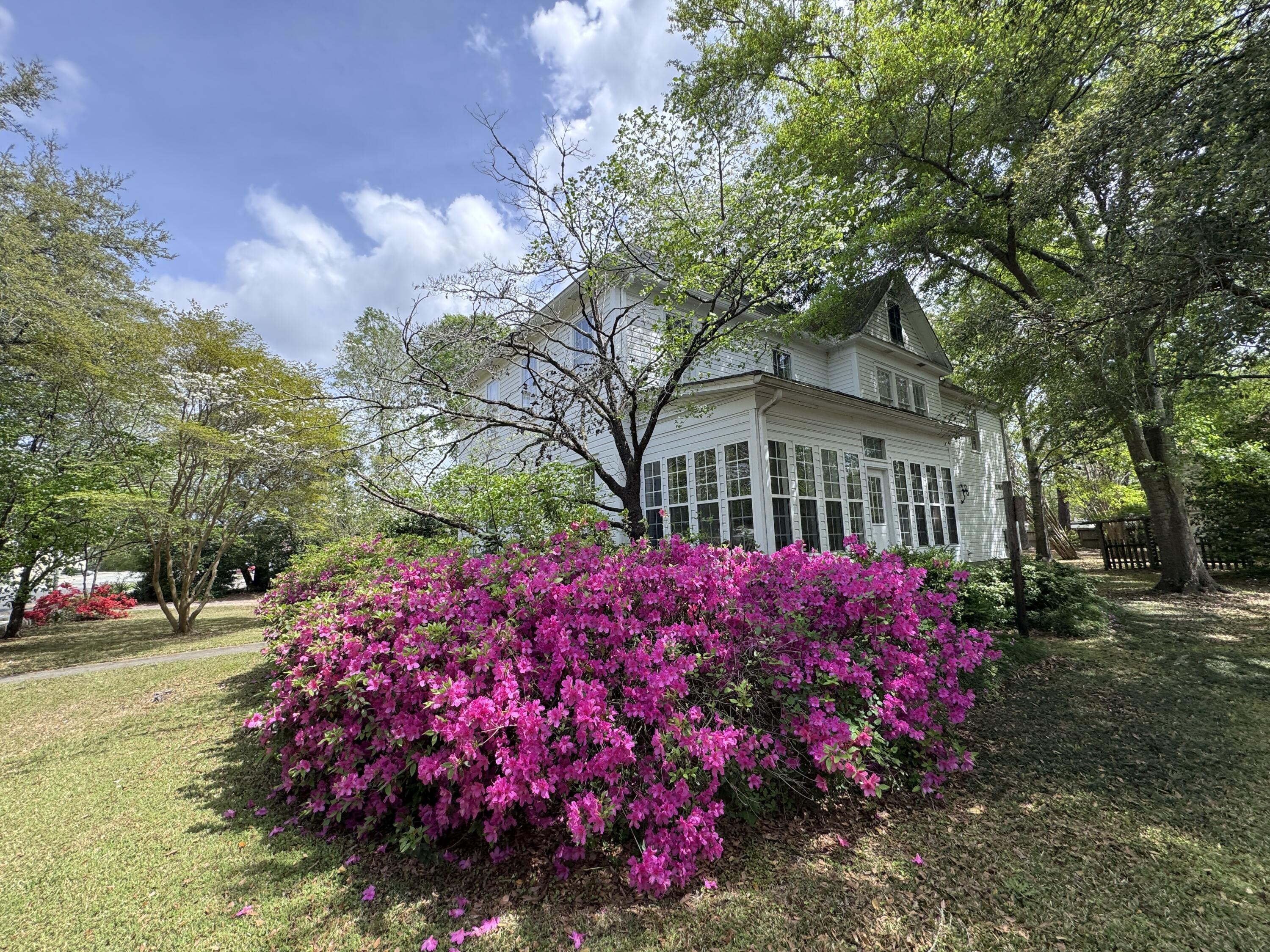 5 S Rosemary Avenue — photo