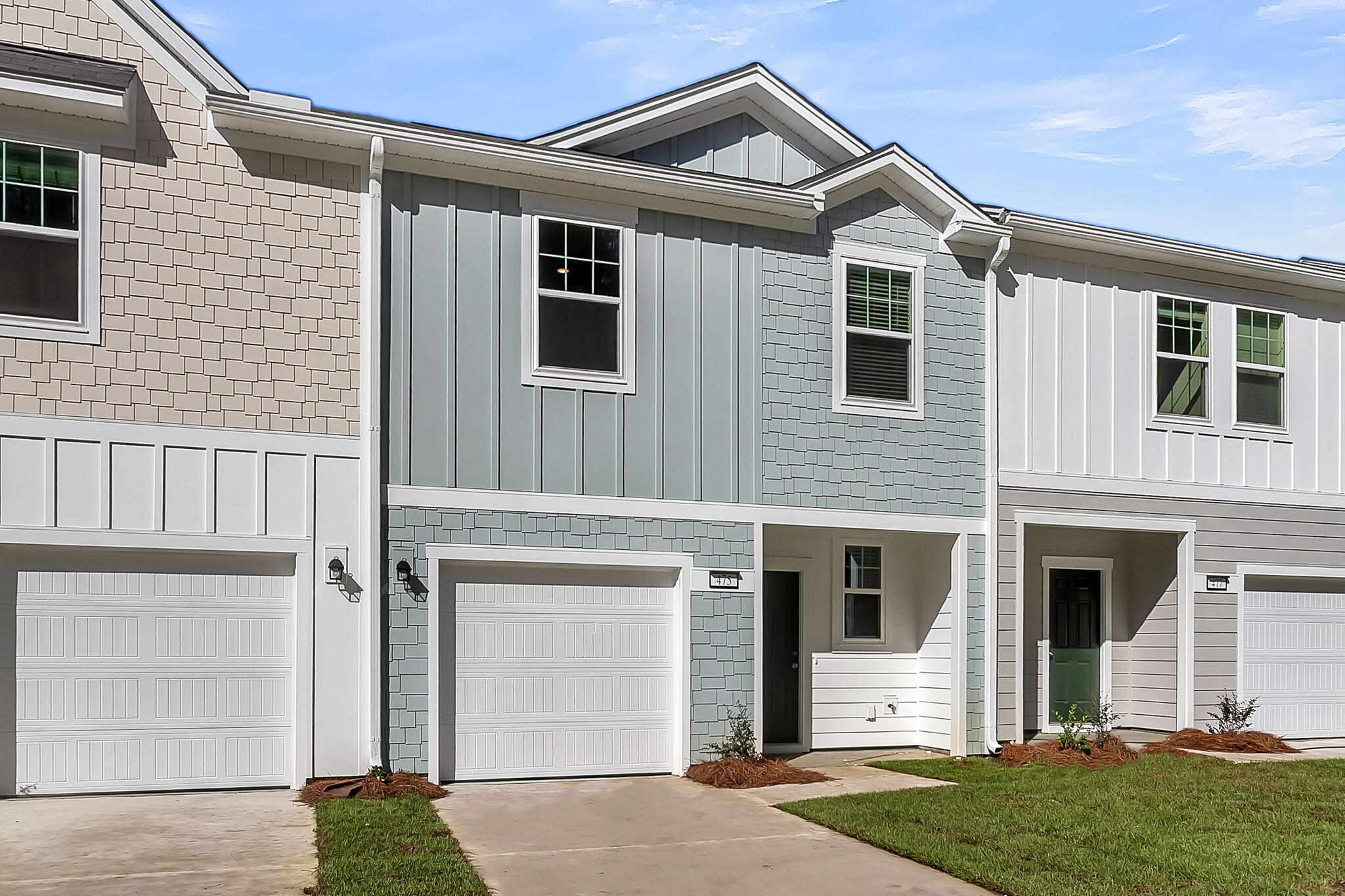 446 Colchester Court — photo