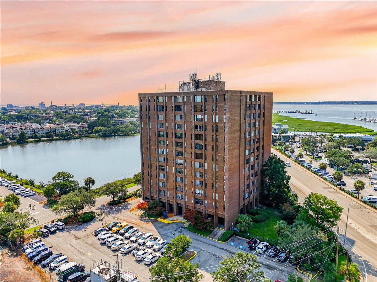 14 Lockwood Drive Apt 10I — photo