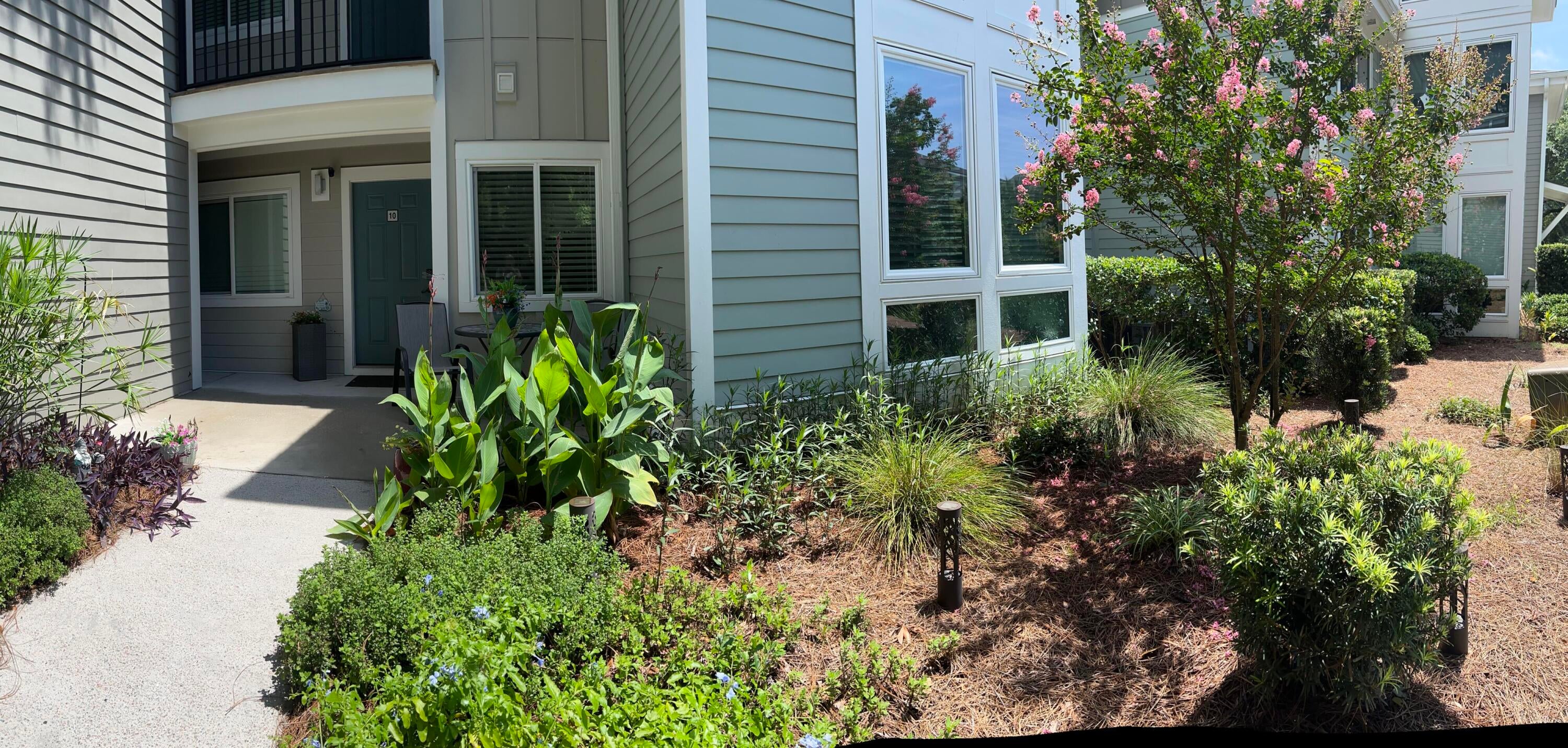 264 Alexandra Drive Unit 10 — photo