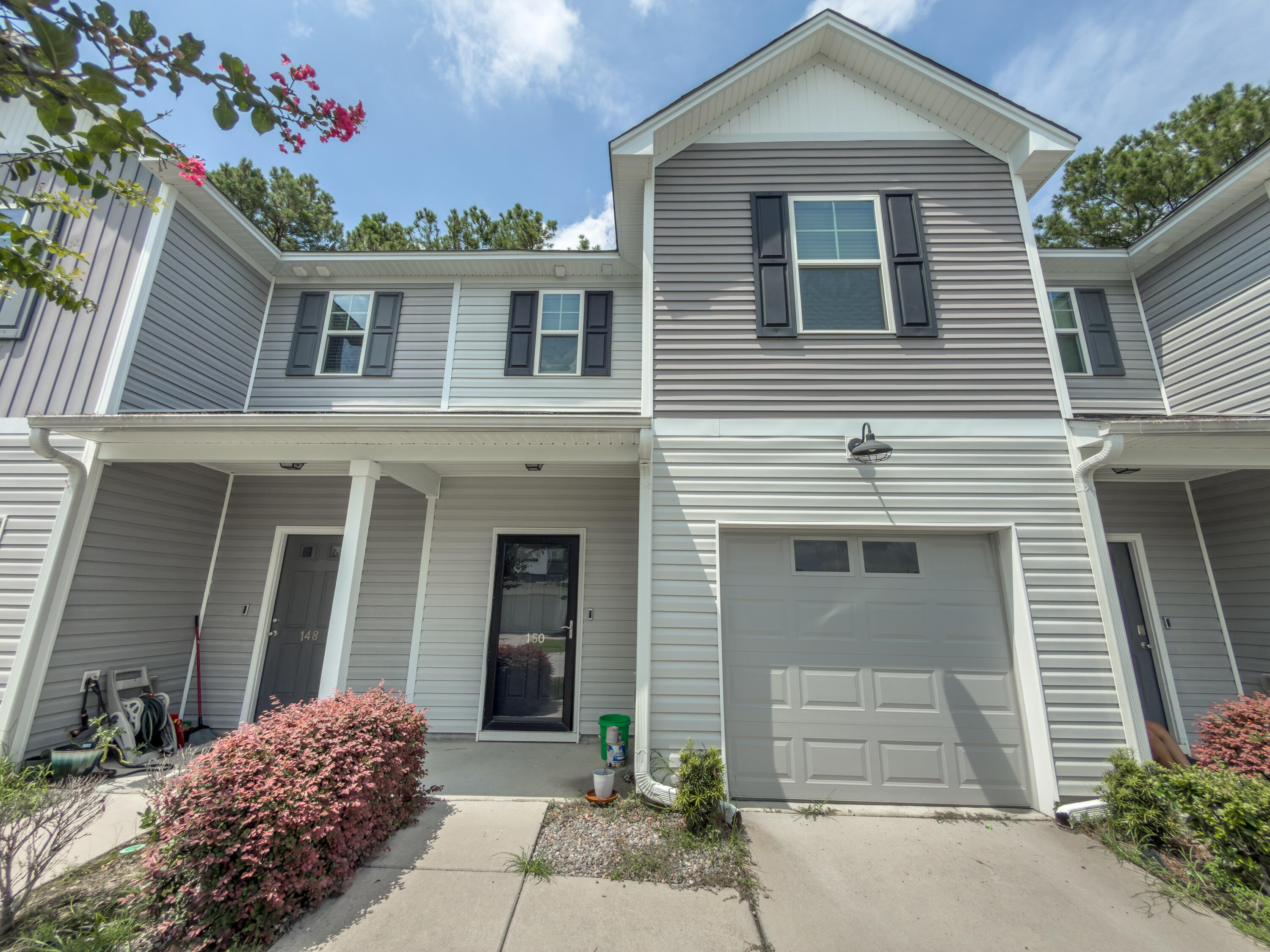 150 Buchanan Circle — photo