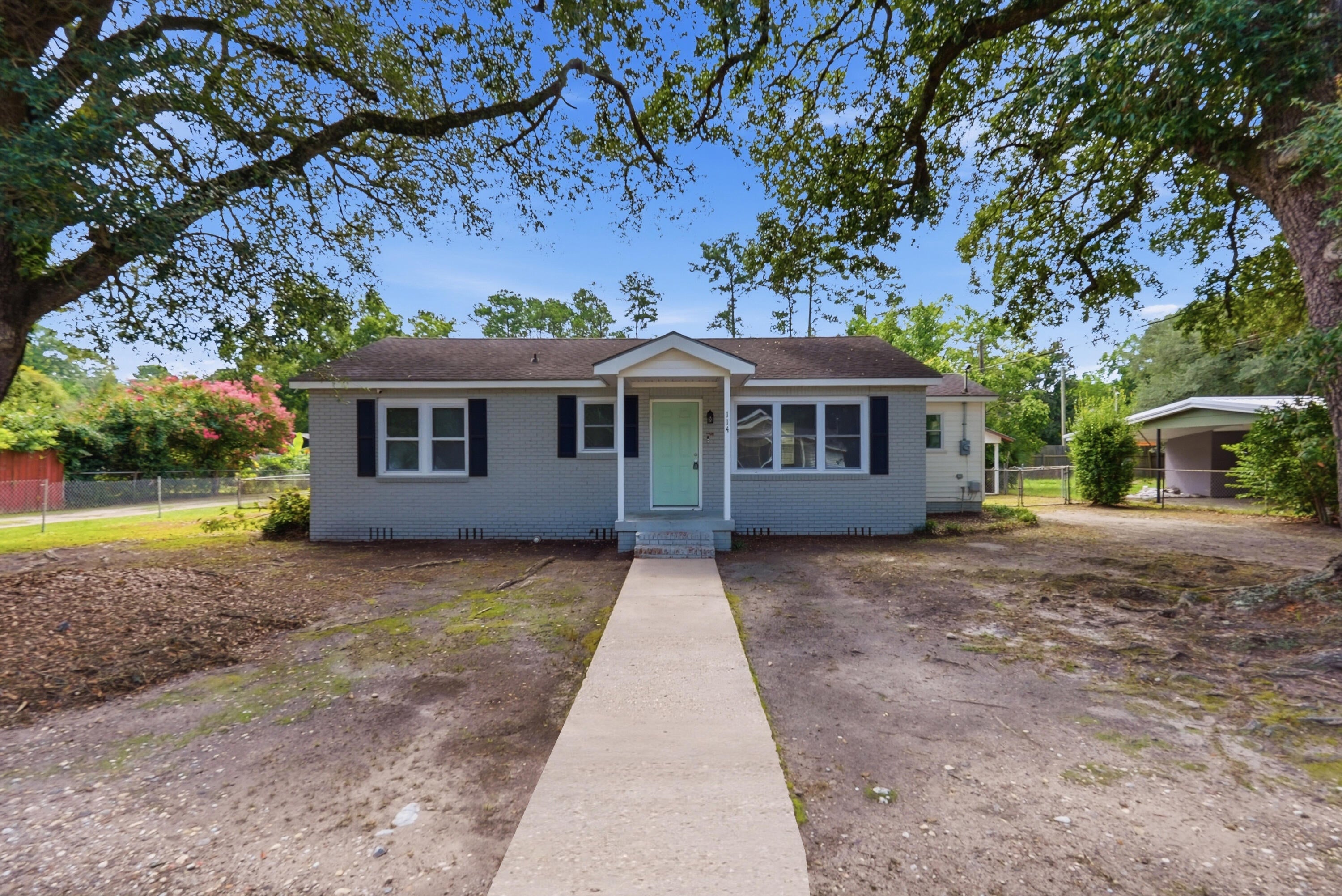 114 Groves Street — photo