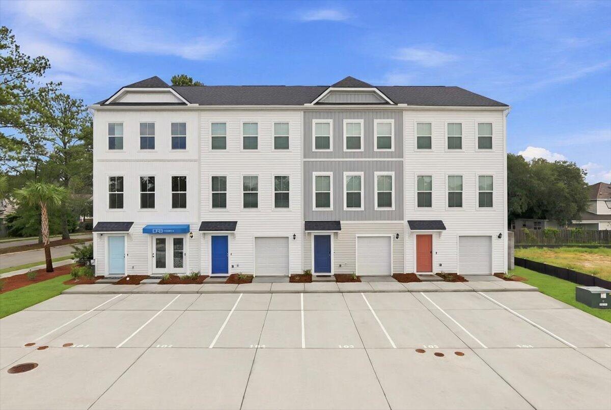 4633 Forest Hills Drive 901 — photo