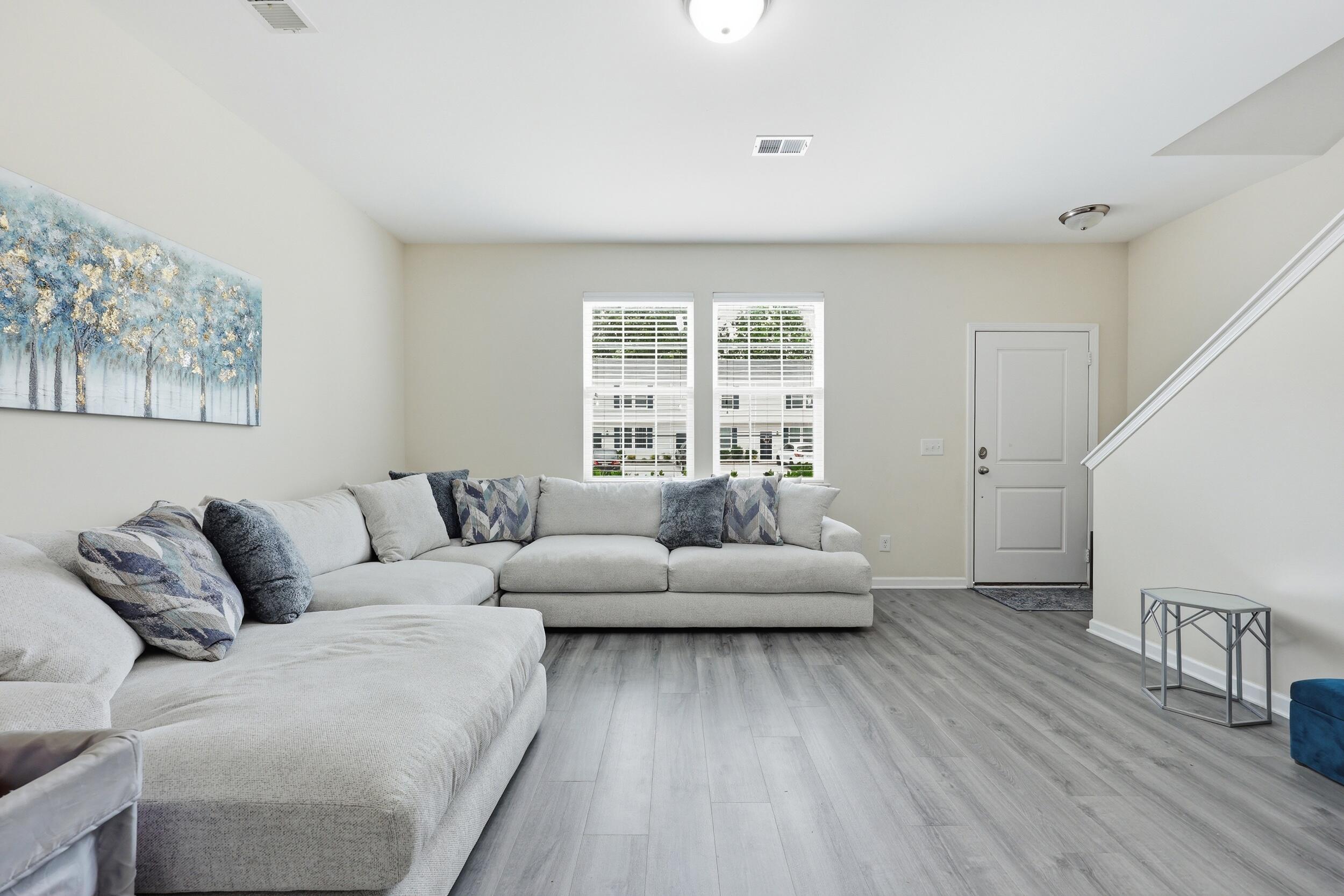 1071 Lexi Court — photo
