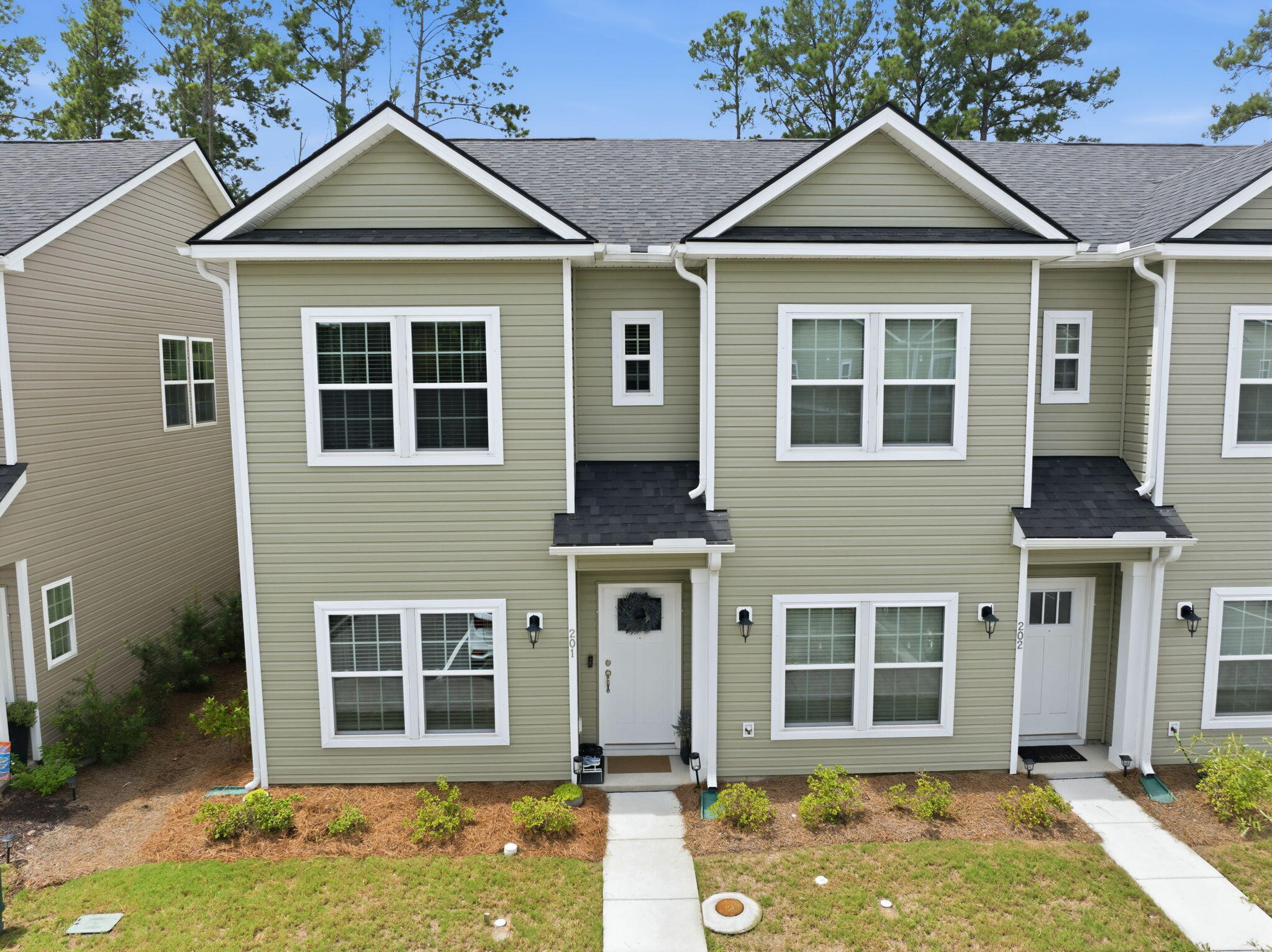201 Twin Rivers Drive — photo