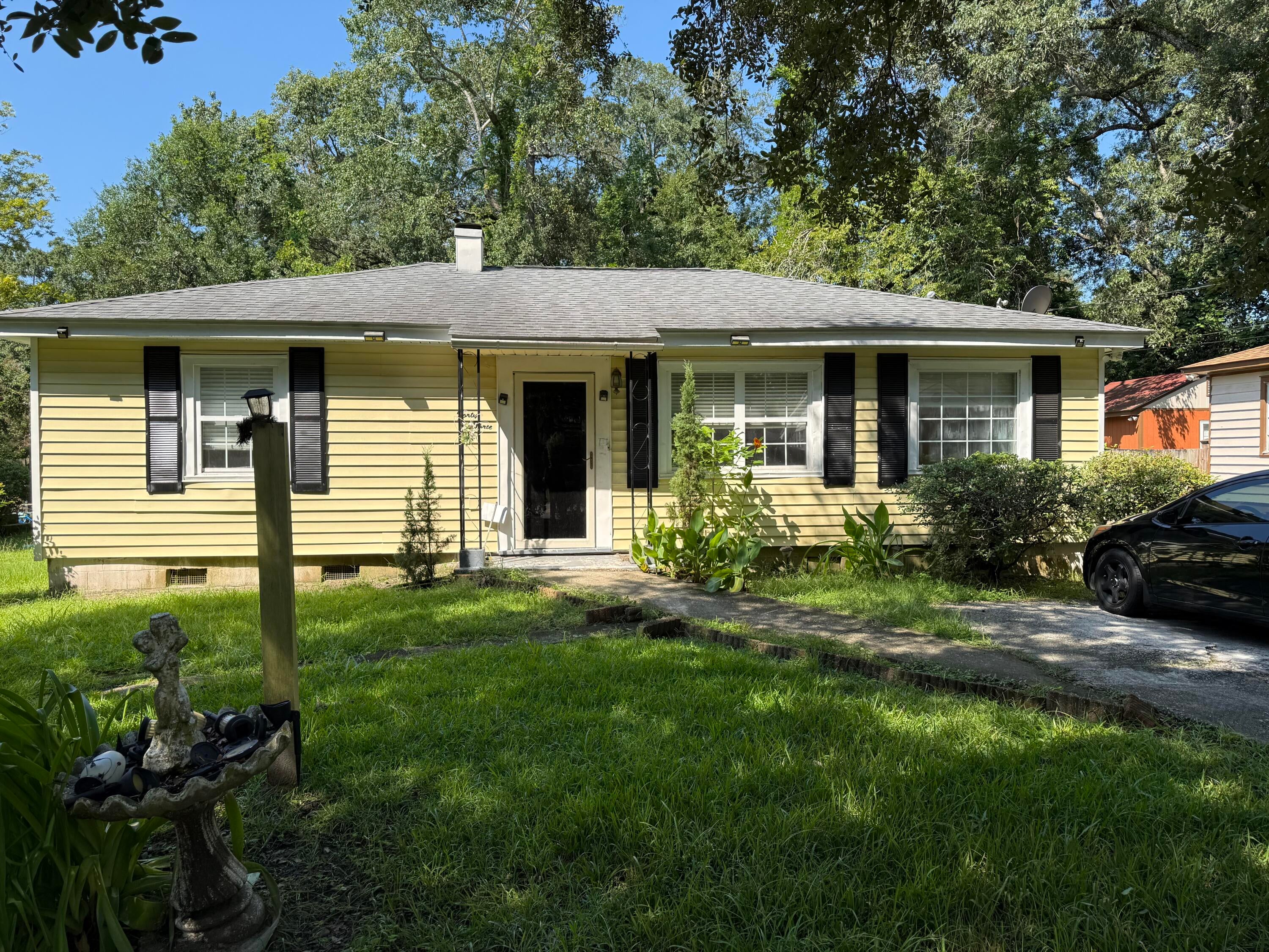 43 Oak Forest Drive — photo