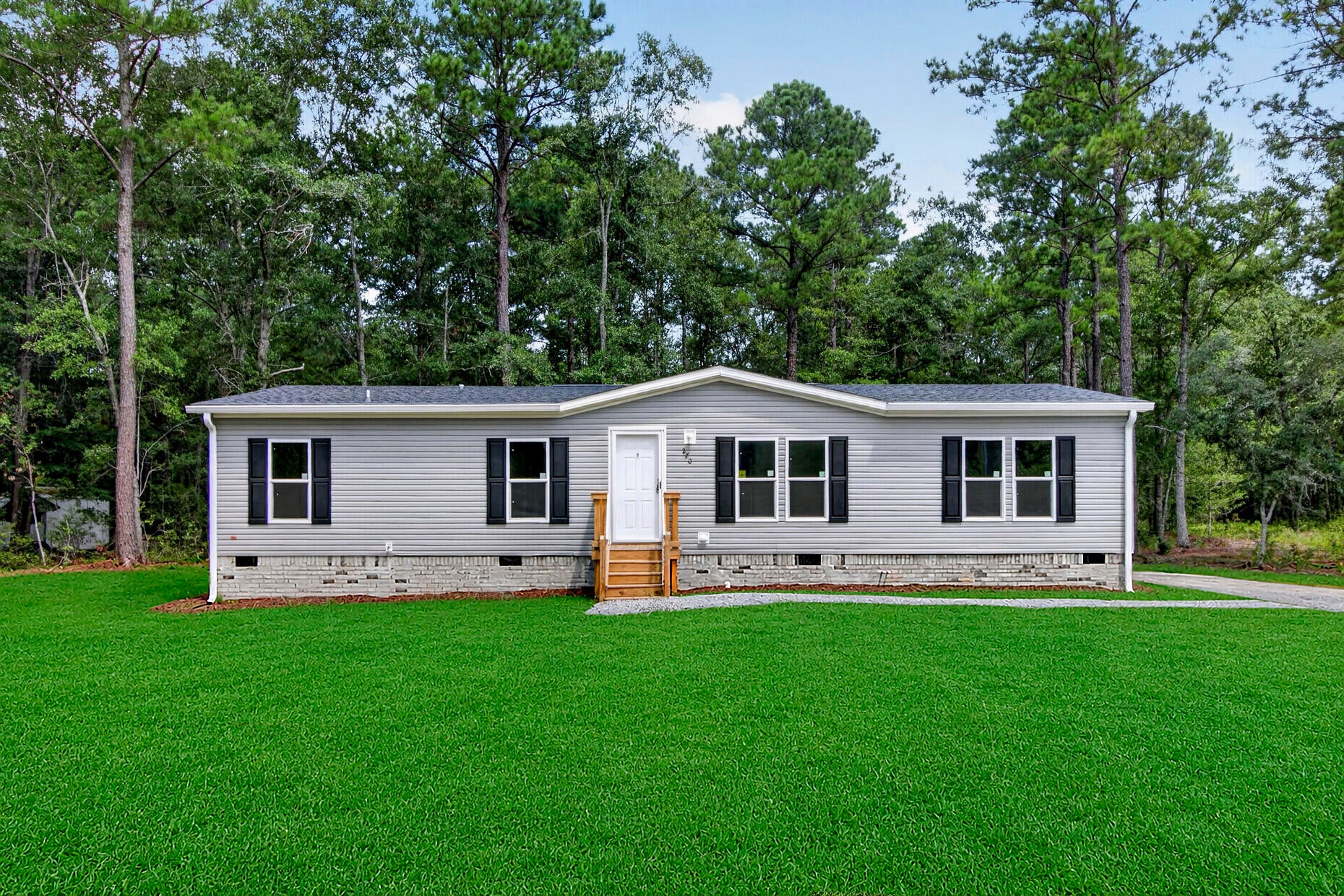 270 Saturn Lane — photo