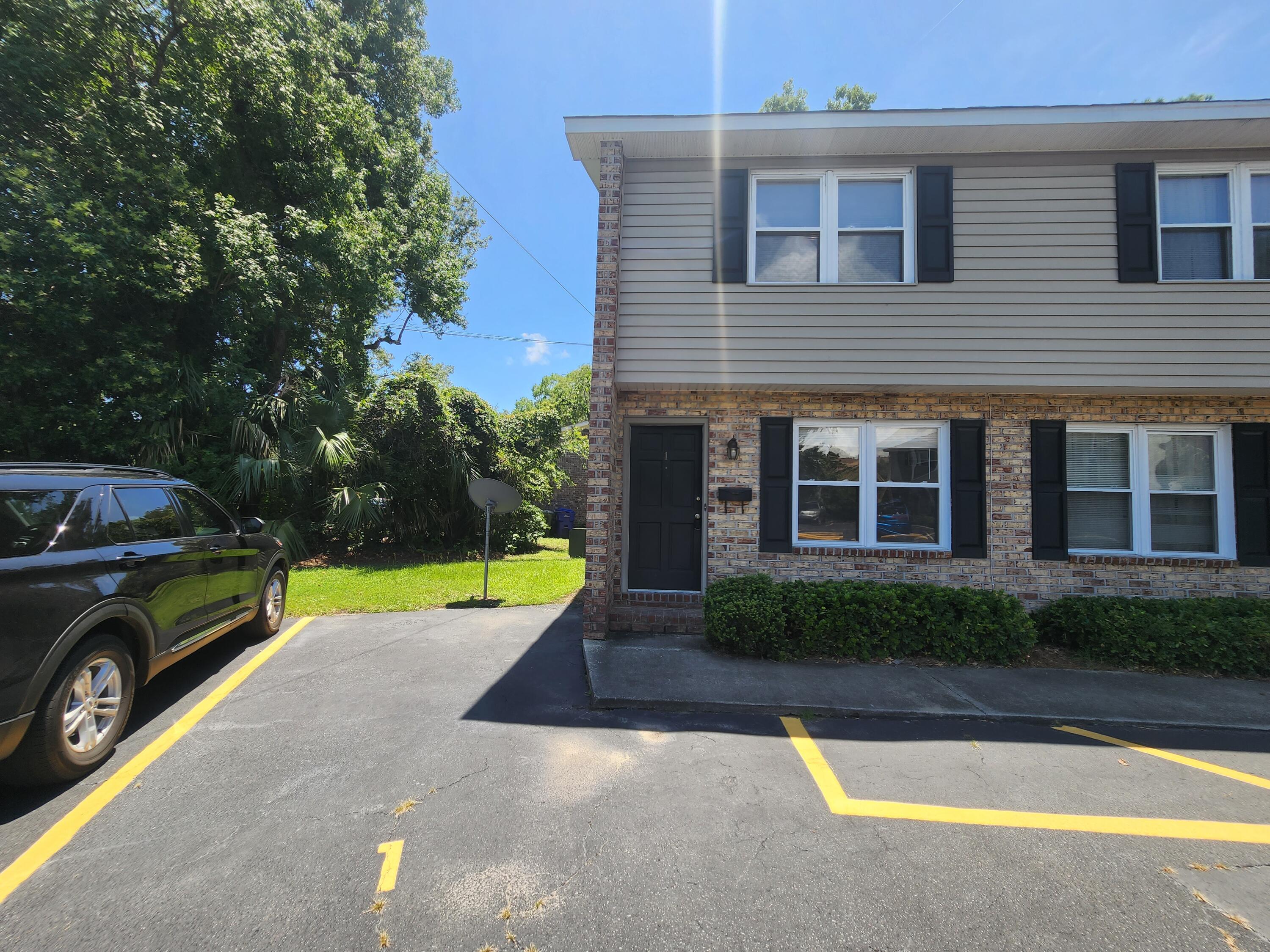 921 Nabors Drive Apt 1 — photo