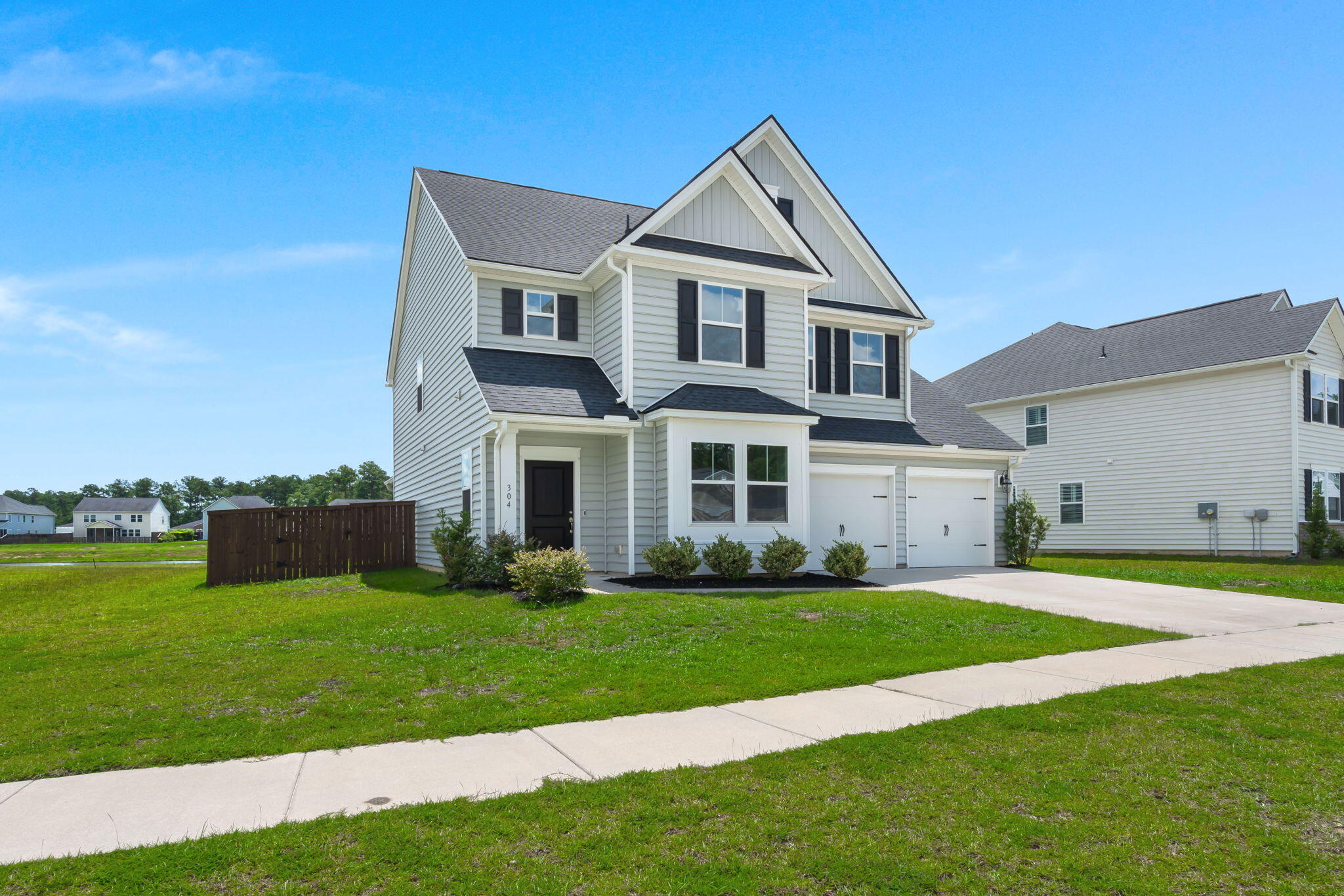 304 Firewheel Court — photo