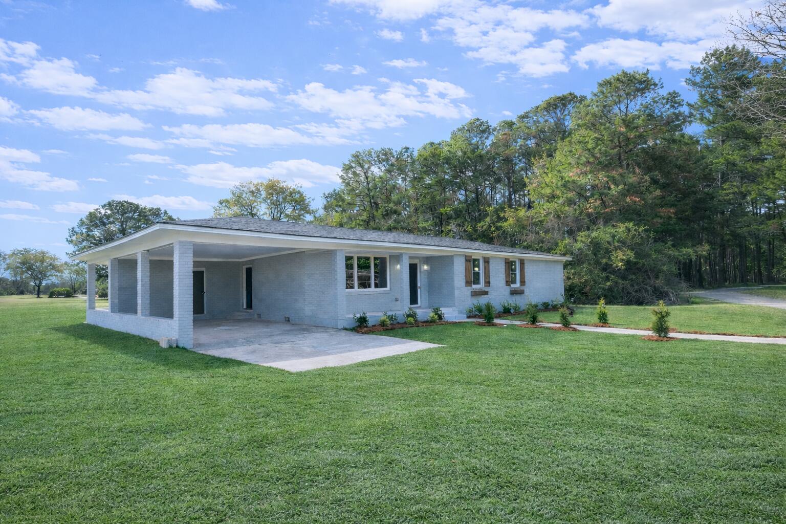 1142 Pearson Road — photo