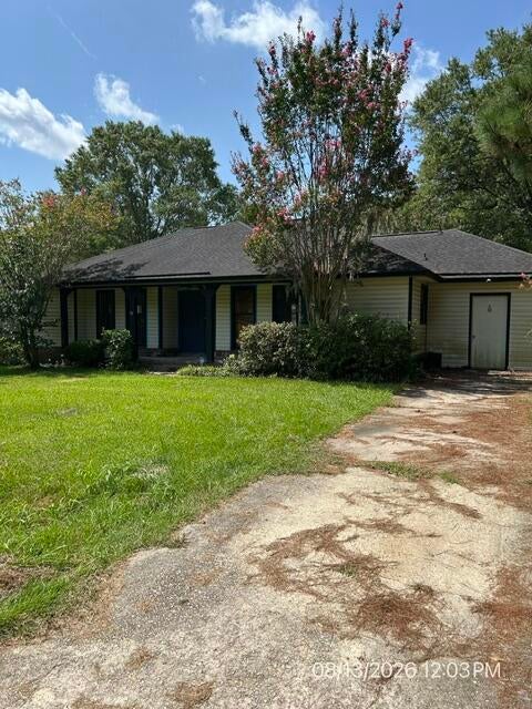 202 Pelican Lane — photo