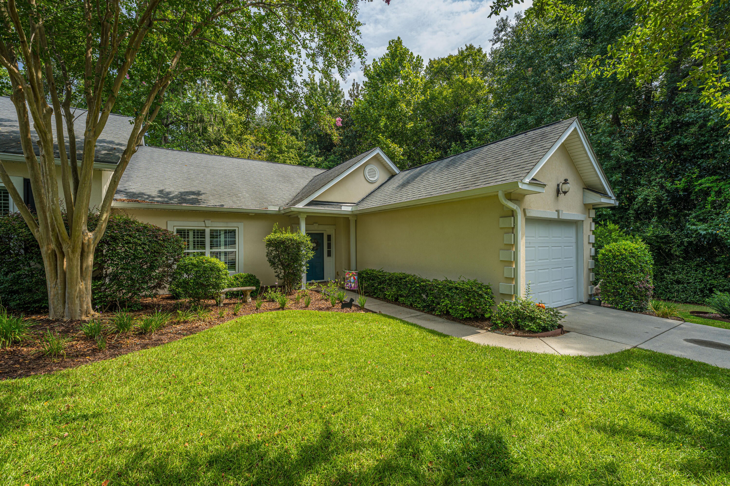 9124 Woodcreek Court — photo