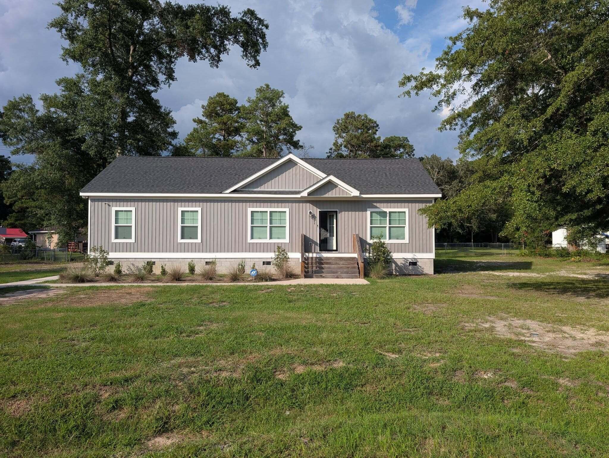 168 Willow Court — photo