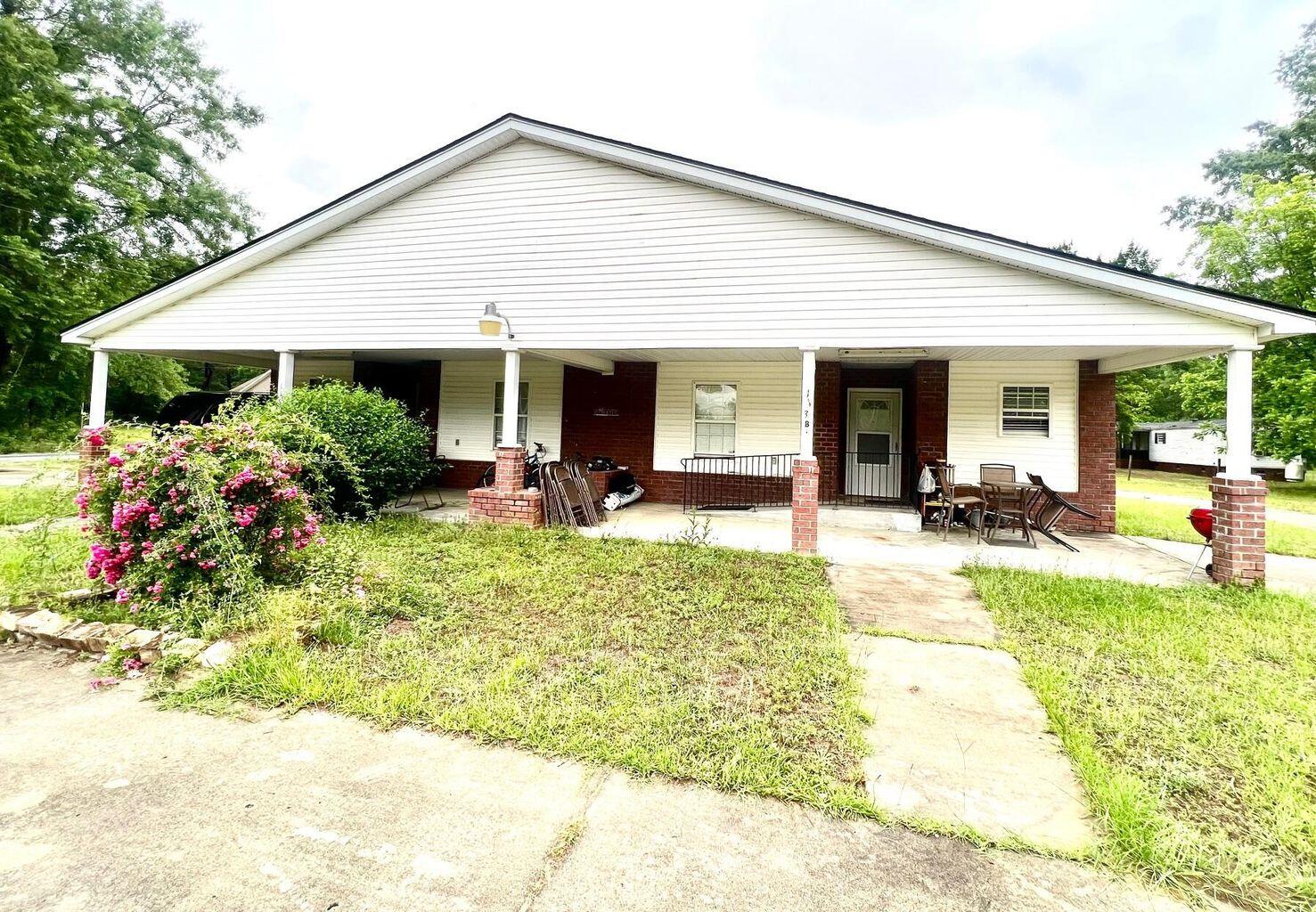 113 Gospel Lane B — photo