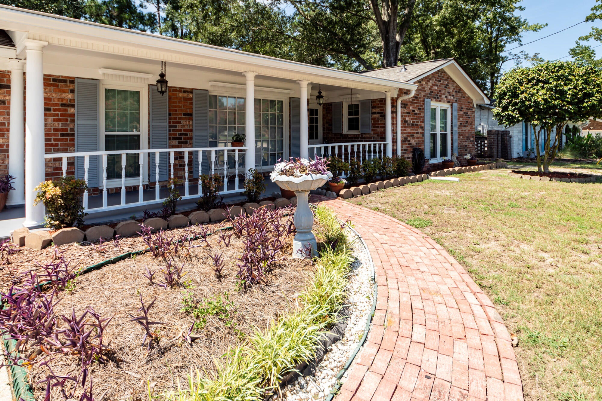 8425 Deerwood Drive — photo
