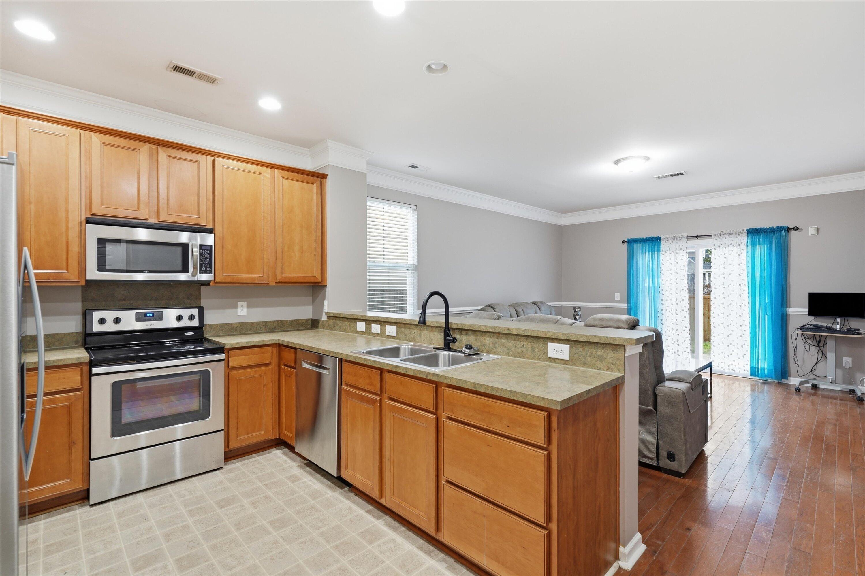 222 Oglethorpe Circle, Moncks Corner, SC 29461 — photo 3