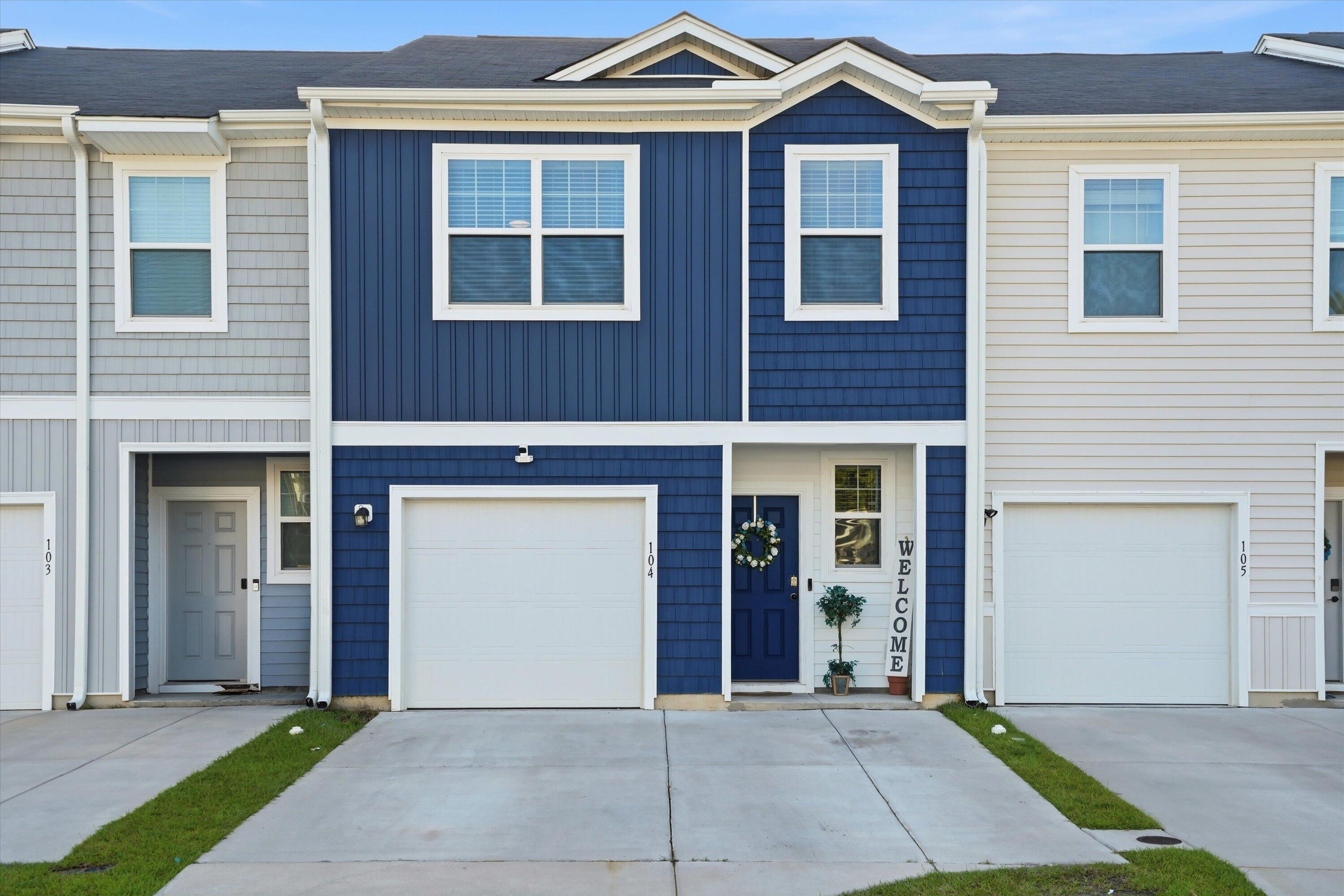 104 Trumpet Vine Drive — photo