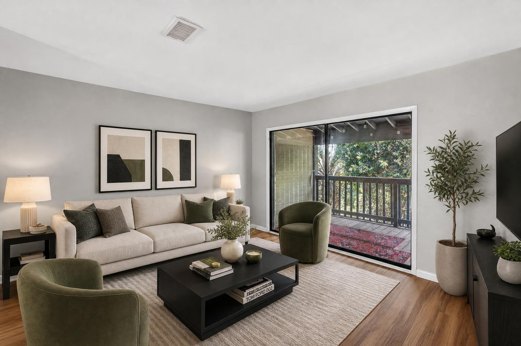 1530 Fort Johnson Road Apt 1L — photo