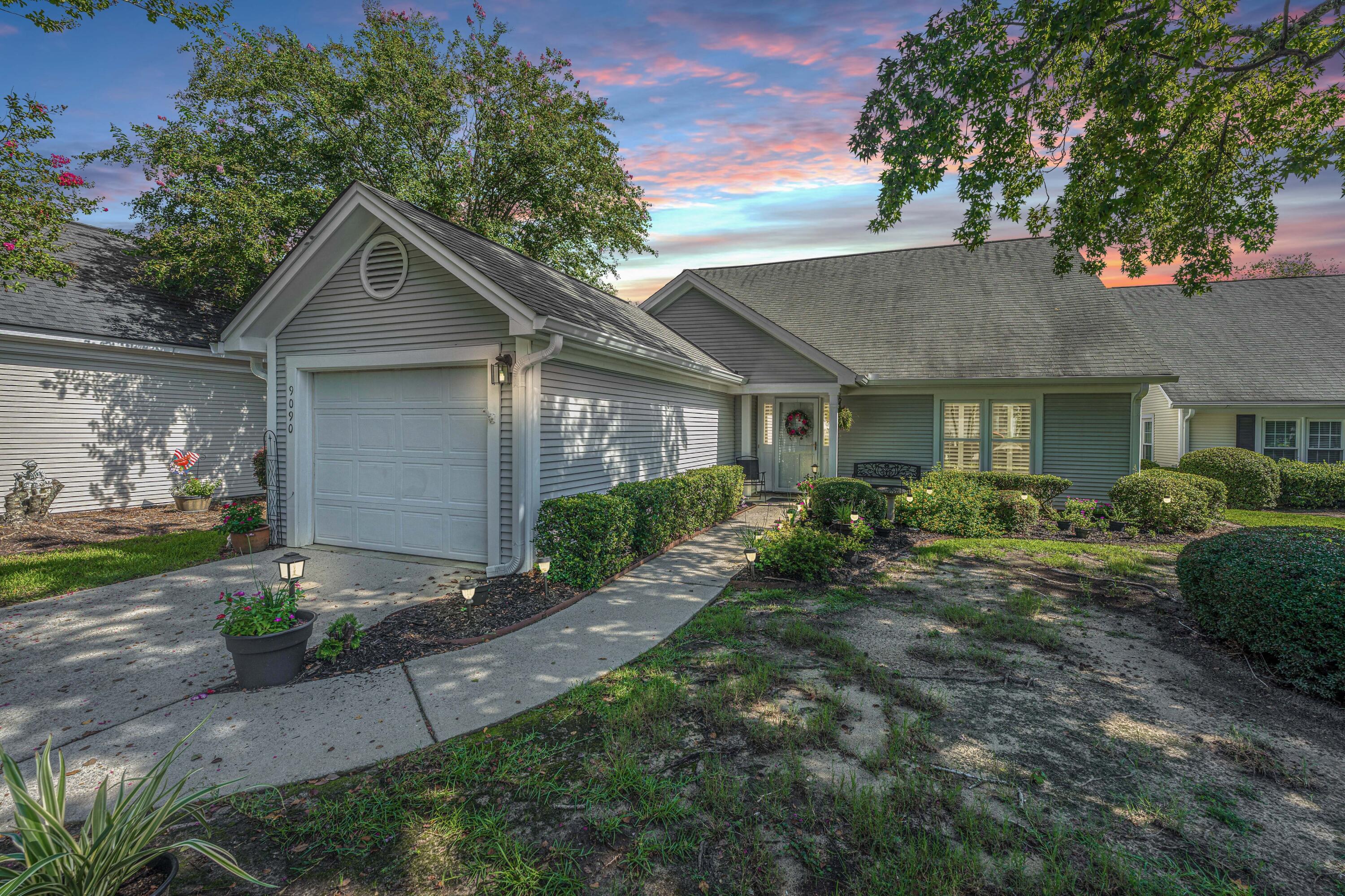9090 Hadley Court — photo
