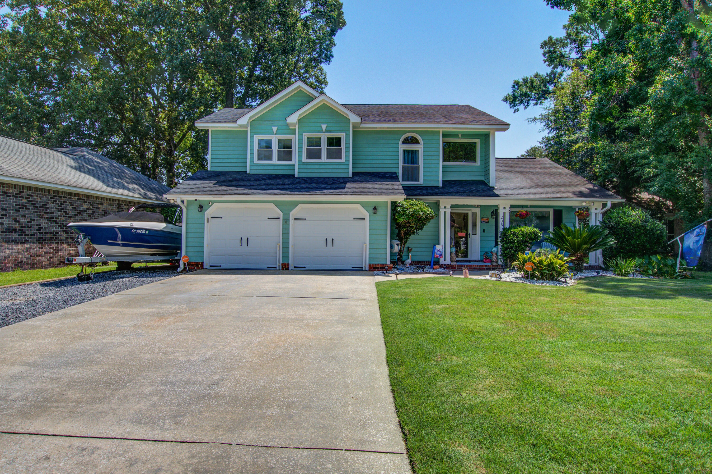 205 Knightsbridge Drive — photo
