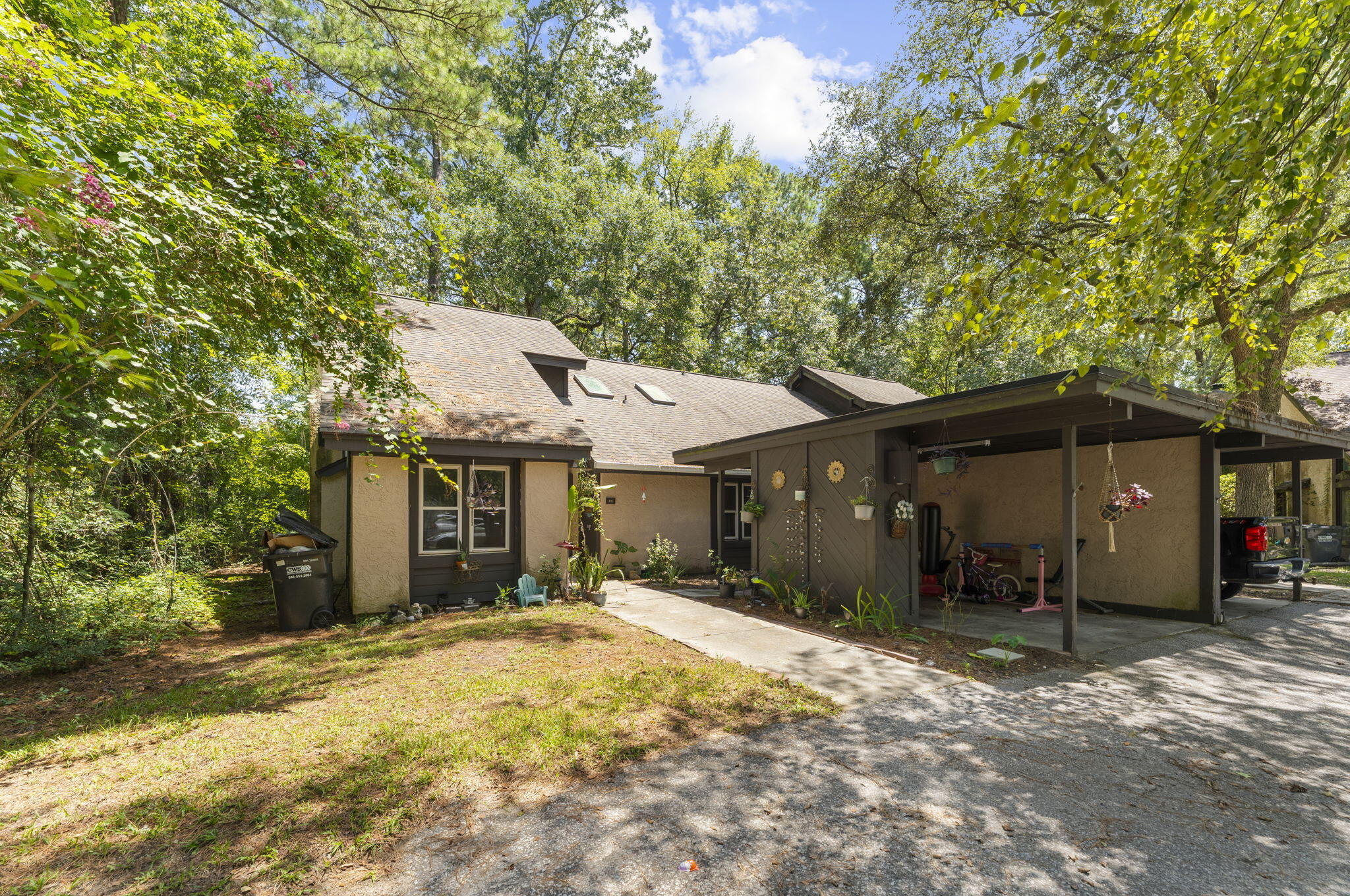 105 Chattum Court — photo
