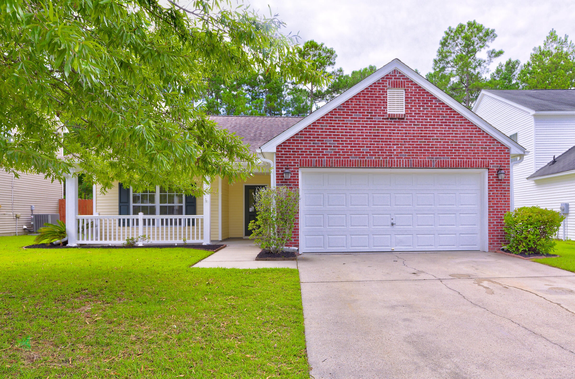 450 Dovetail Circle — photo