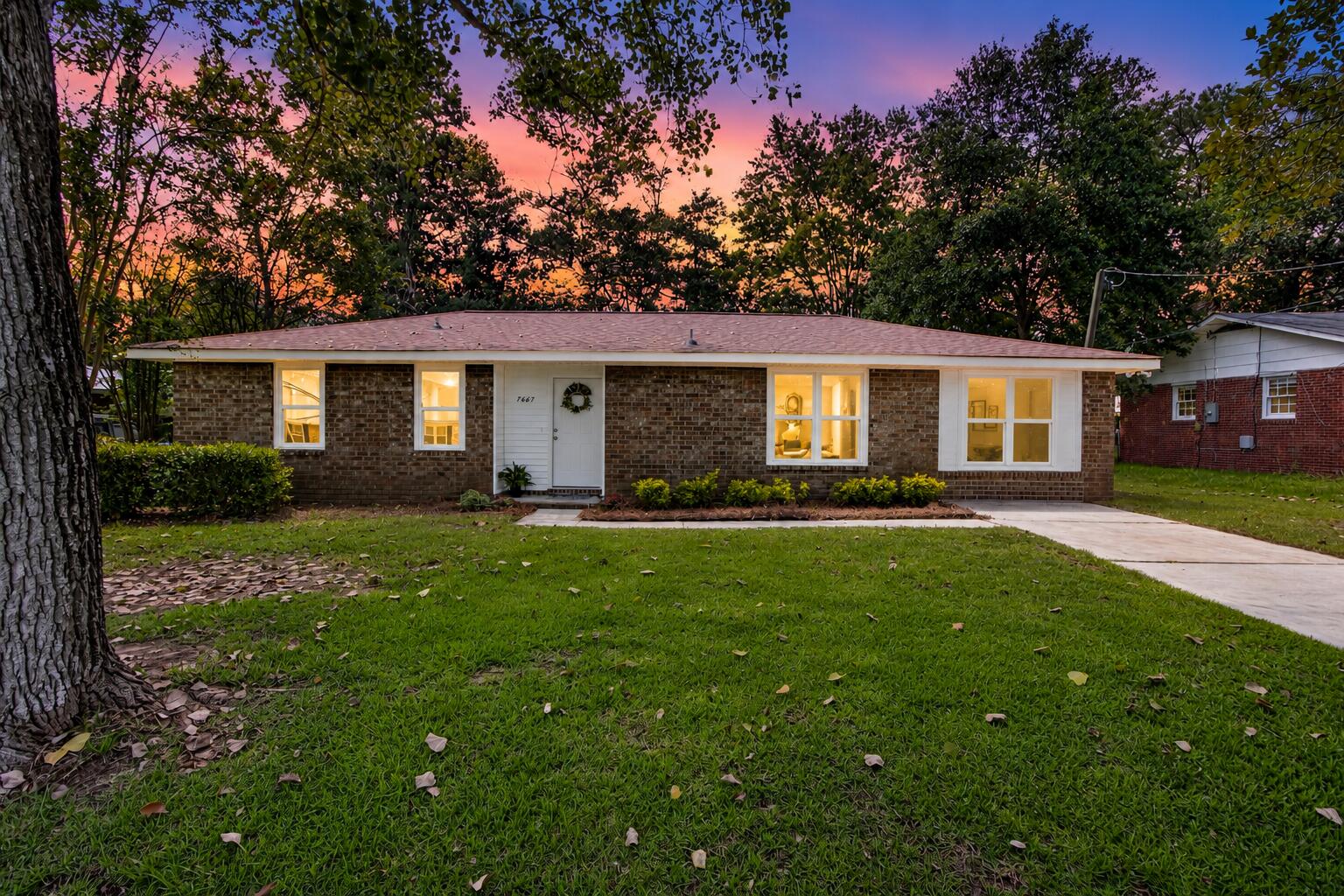 7667 Mendelwood Drive — photo