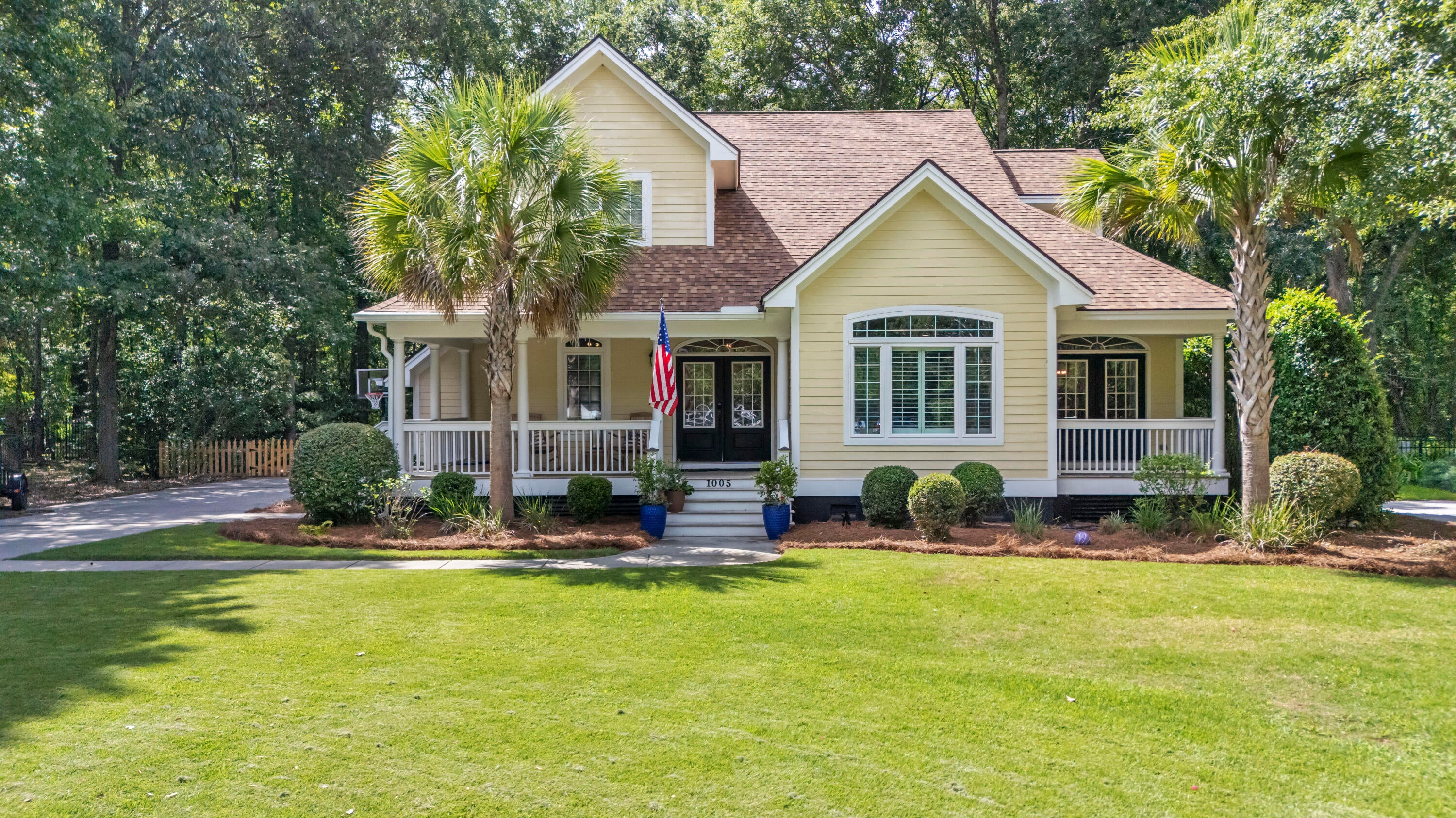 1005 Island Crossing Drive — photo