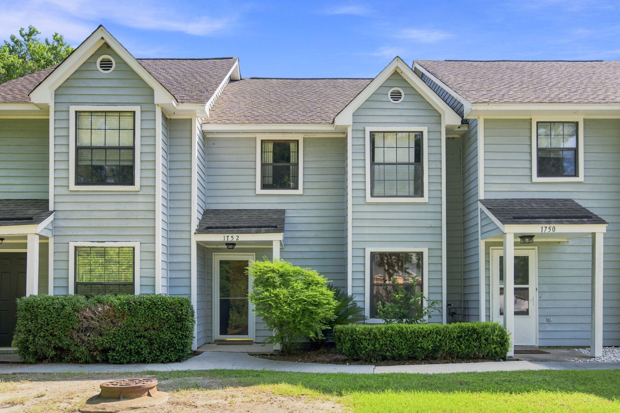 1752 Deer Path Drive — photo