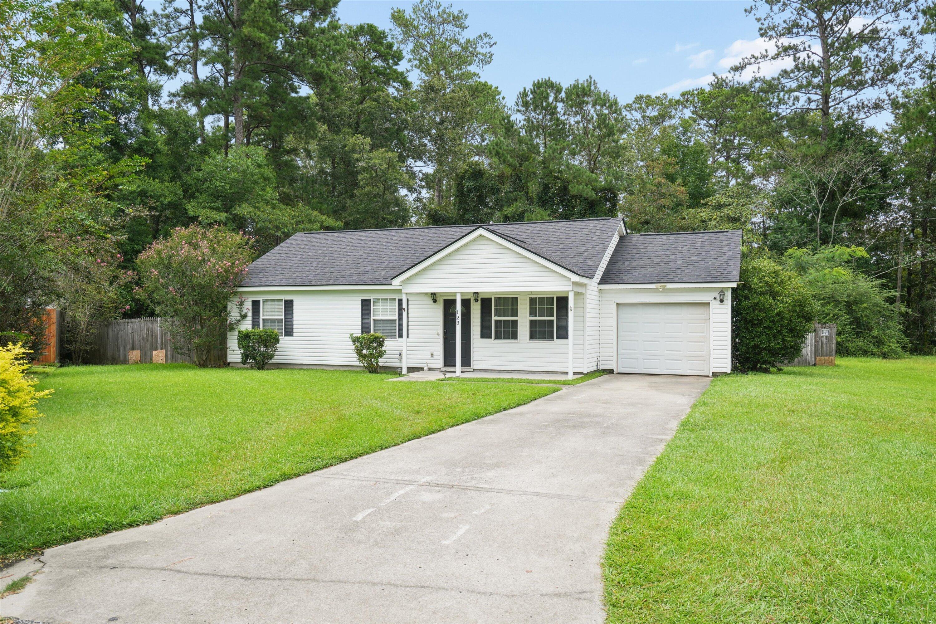 123 Giles Drive — photo
