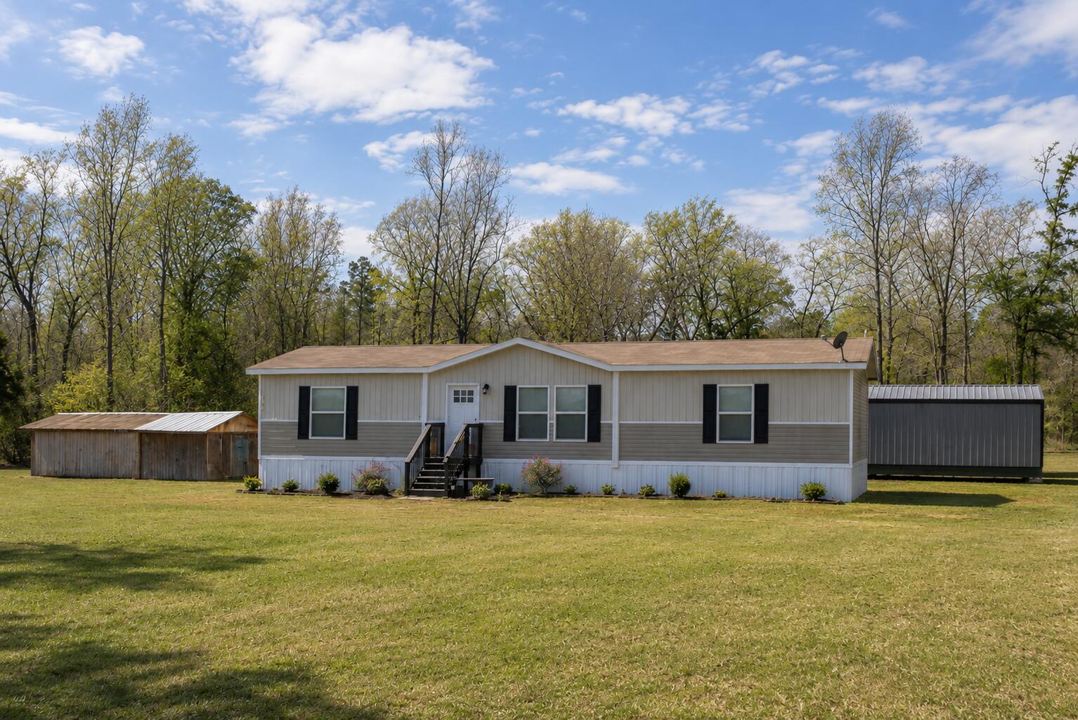 860 Coach Road — photo