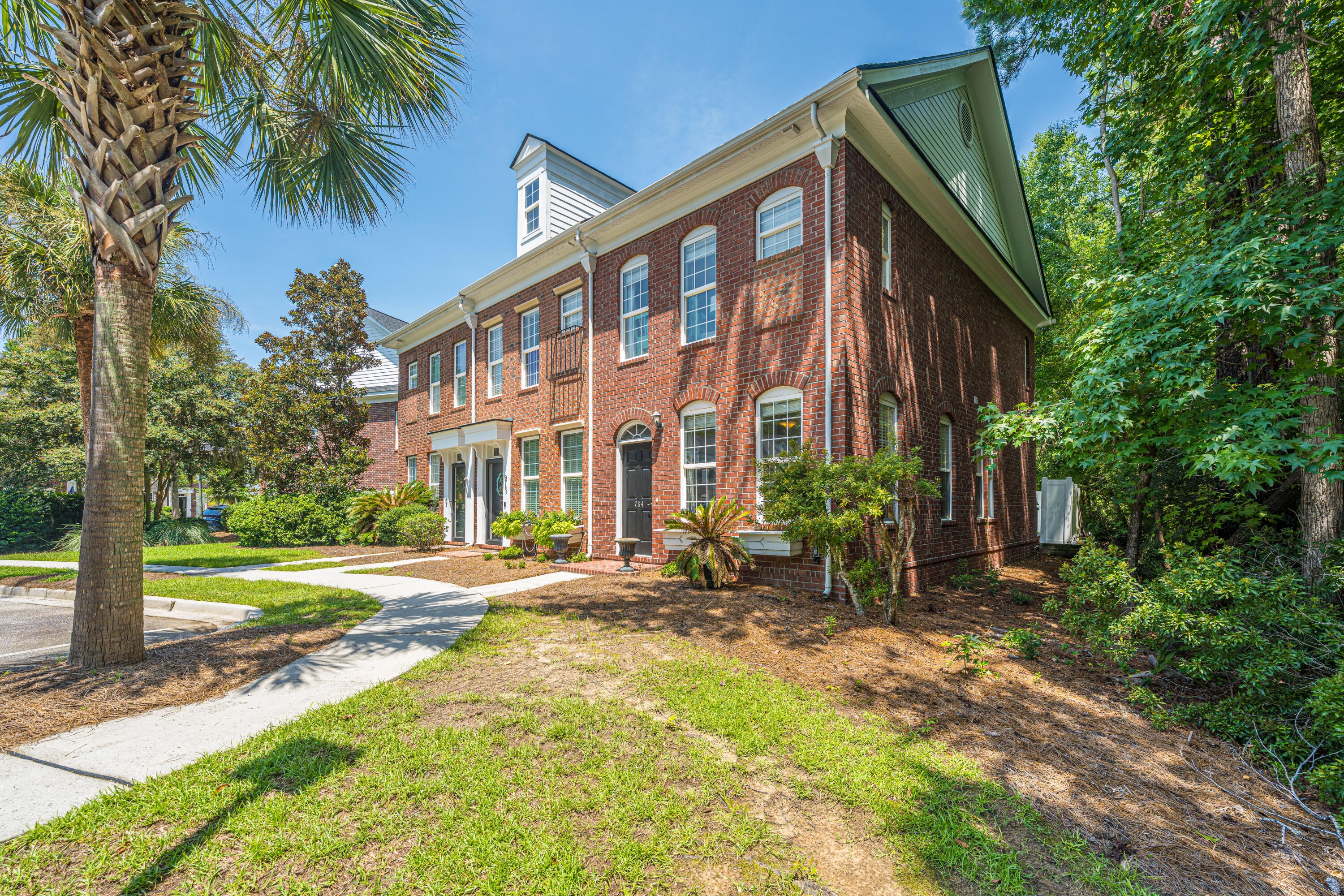 784 Certificate Court — photo