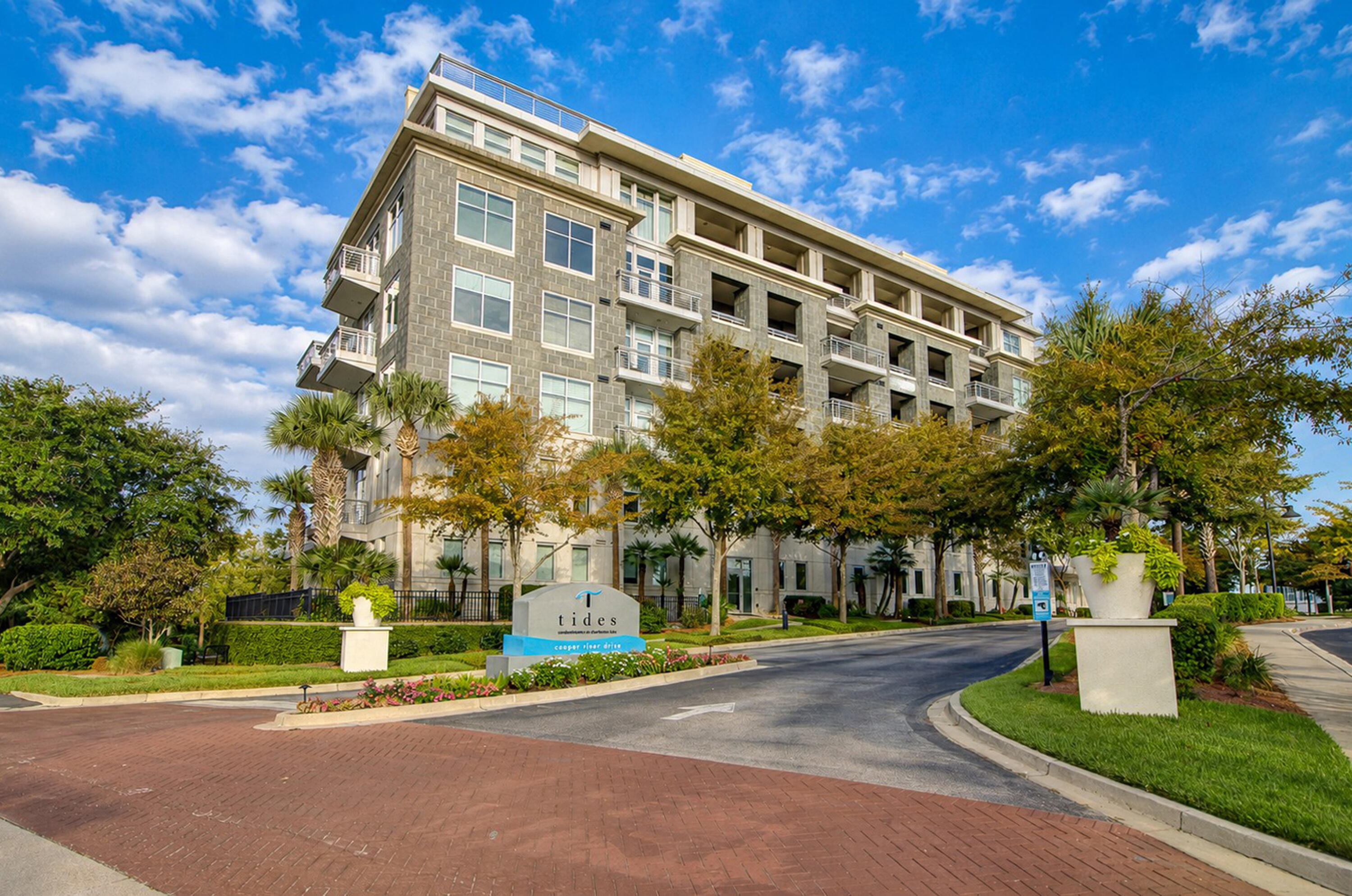 242 Cooper River Drive — photo