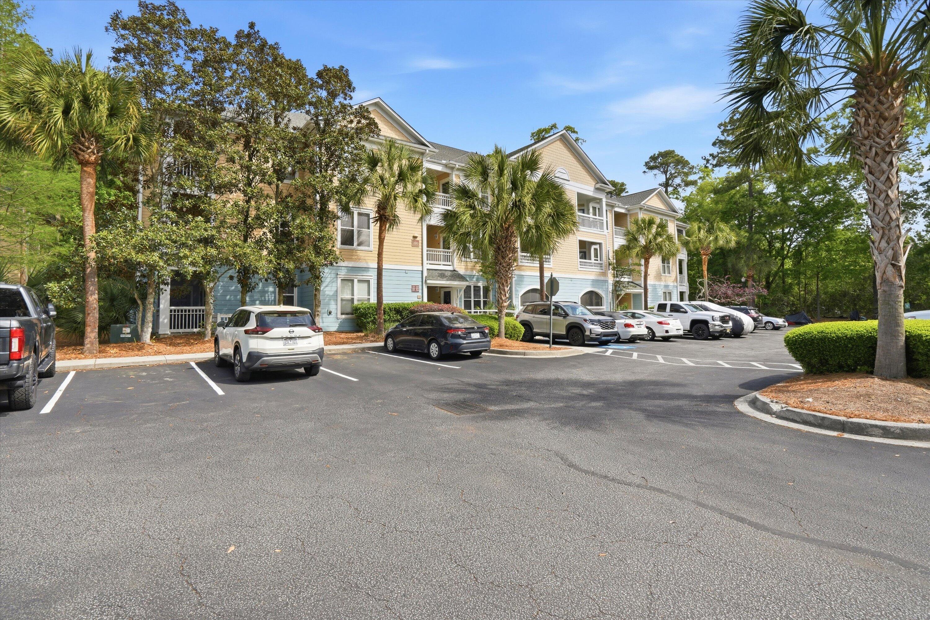 400 Bucksley Lane Unit 204 — photo