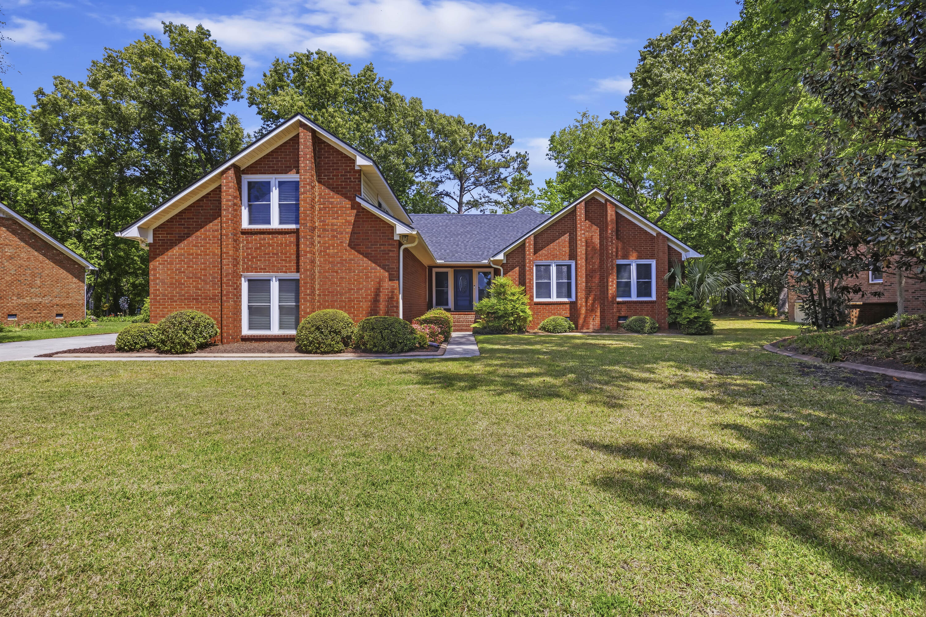 2171 Hunter Creek Drive — photo