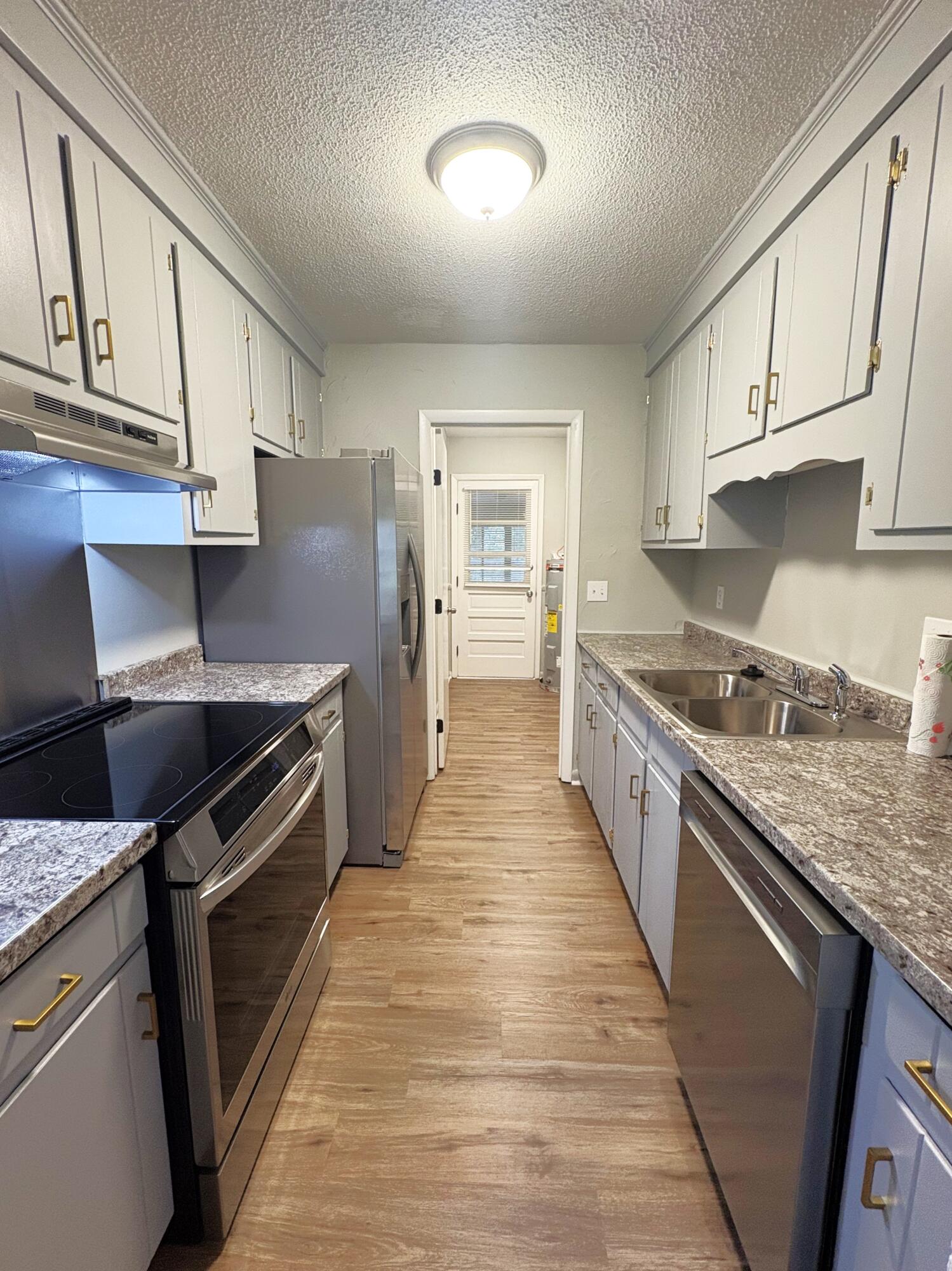 214 3 Iron Drive a — photo