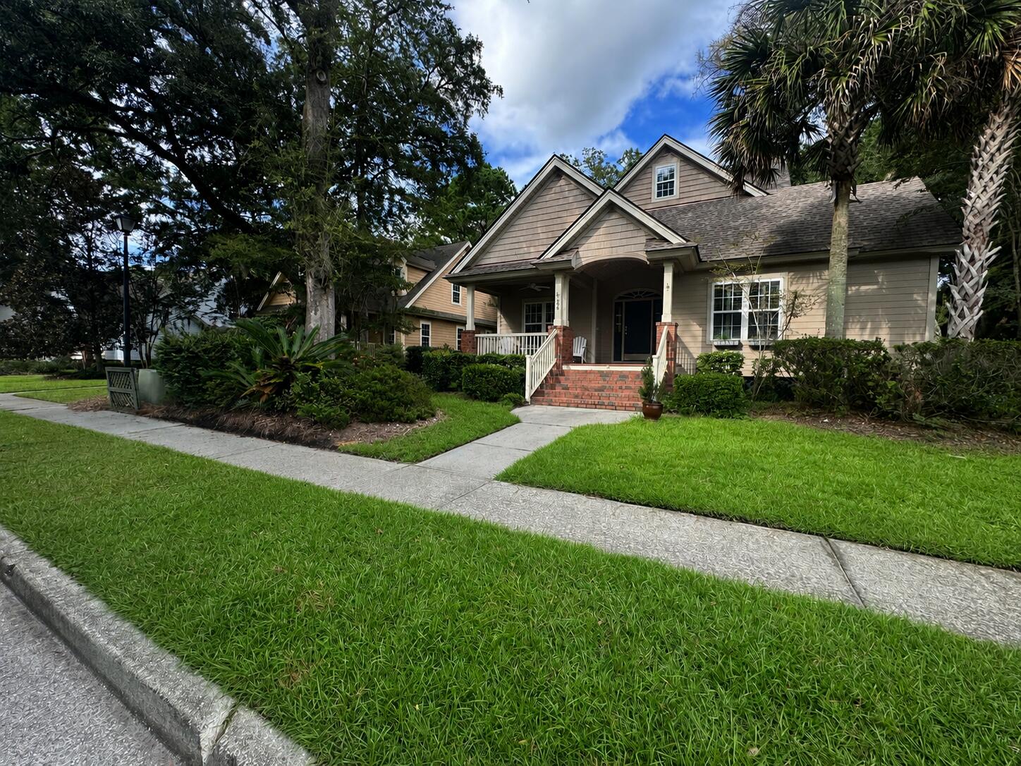236 N Ainsdale Drive — photo