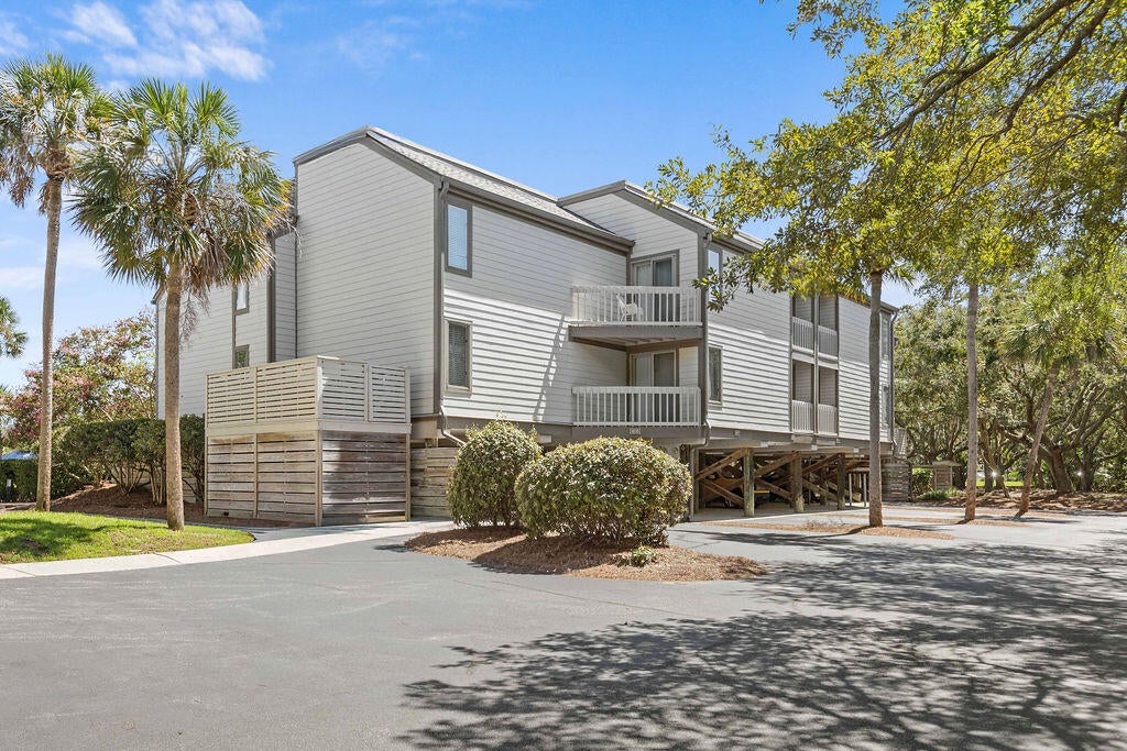 1615 Live Oak Park — photo