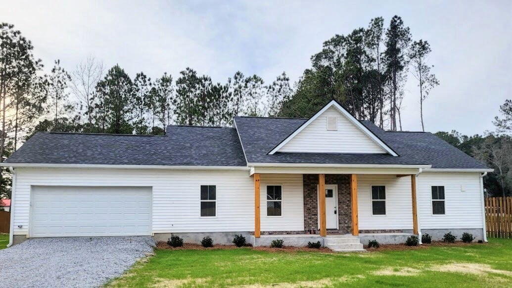 81 Clara Court — photo