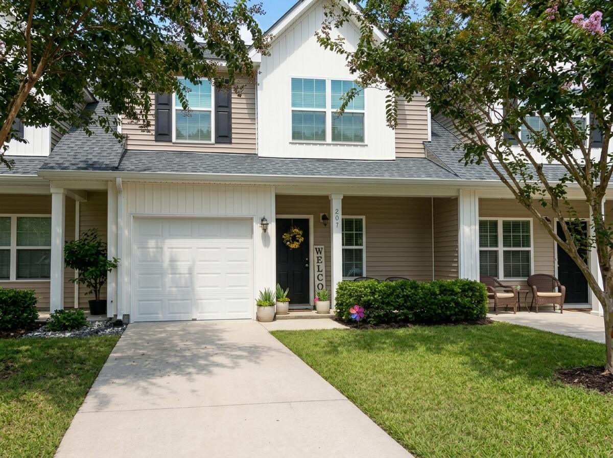 207 Buchanan Circle — photo